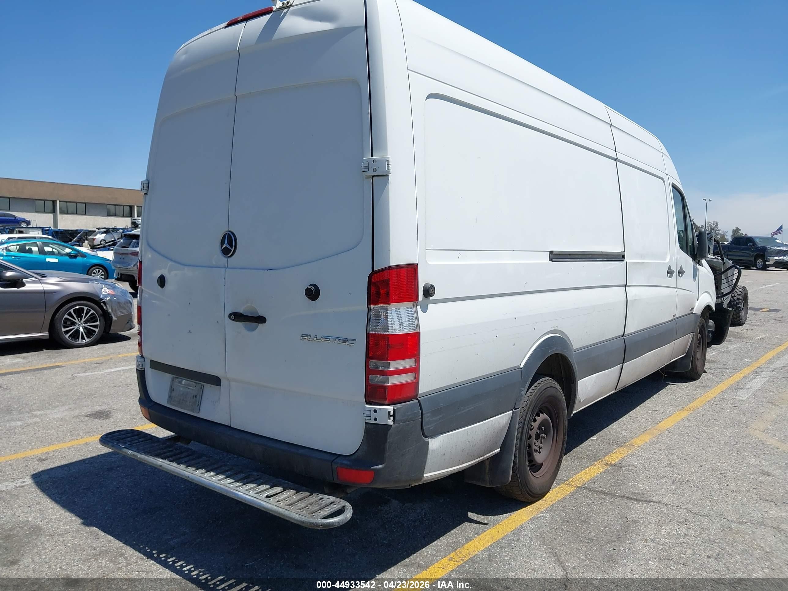 2014 Mercedes-benz Sprinter 2500 High Roof Белый vin: WD3PE8DE2E5902240