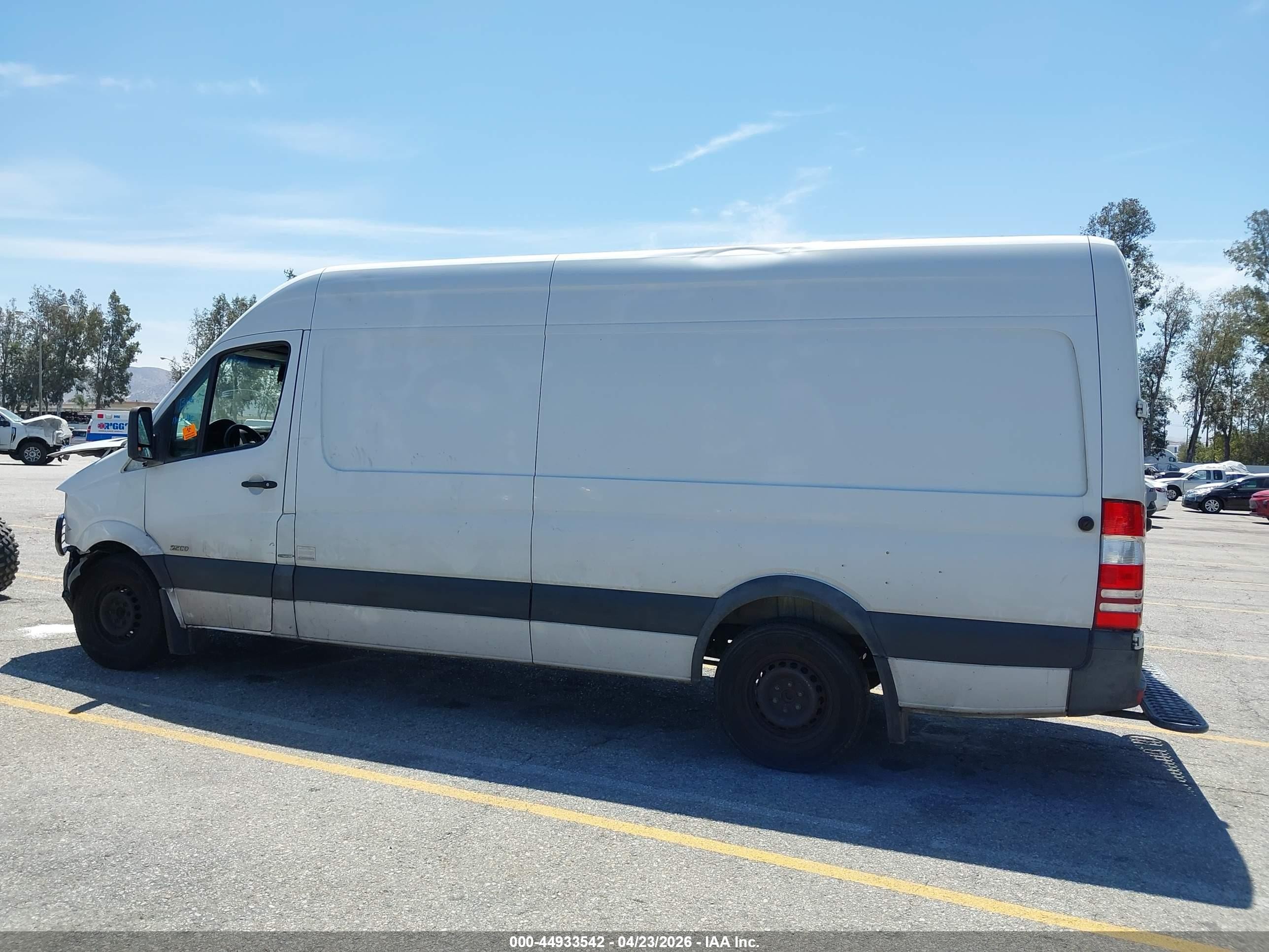 2014 Mercedes-benz Sprinter 2500 High Roof Белый vin: WD3PE8DE2E5902240