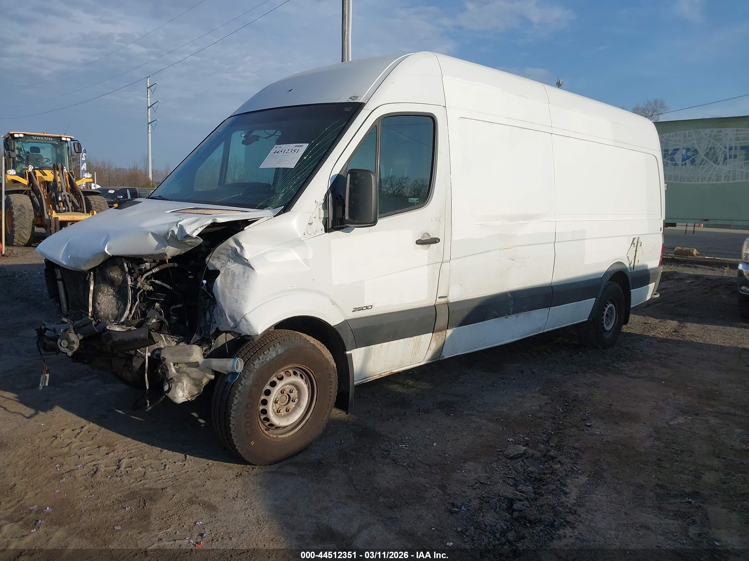 2014 Mercedes-benz Sprinter 2500 High Roof White vin: WD3PE8DE7E5827504