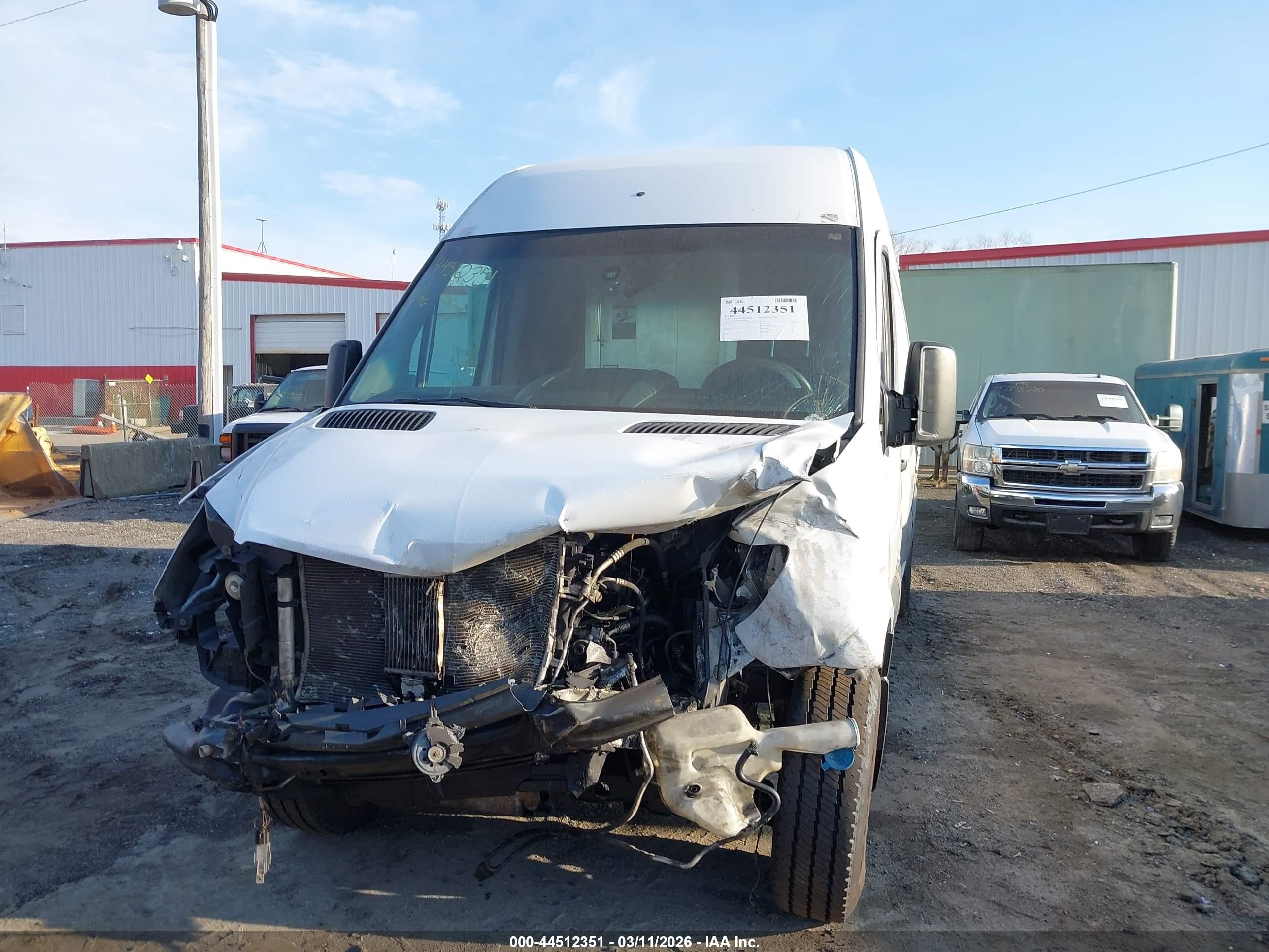 2014 Mercedes-benz Sprinter 2500 High Roof White vin: WD3PE8DE7E5827504