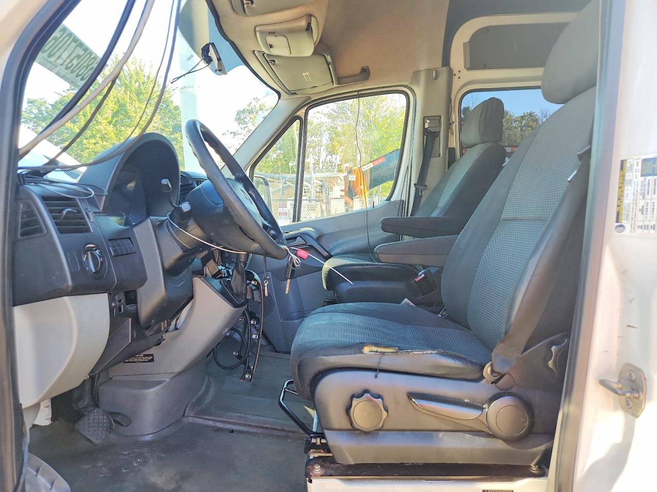 2013 Mercedes-benz Sprinter 3500 White vin: WD3PF0CC6D5813400