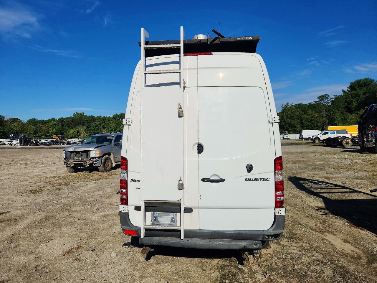 2013 Mercedes-benz Sprinter 3500 White vin: WD3PF0CC6D5813400