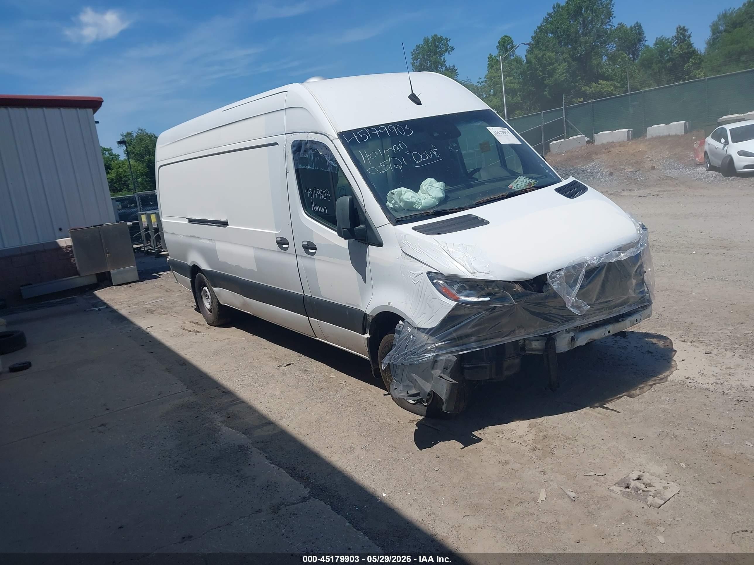 2019 Mercedes-benz Sprinter 2500 High Roof V6 White vin: WD3PF1CD3KP100714