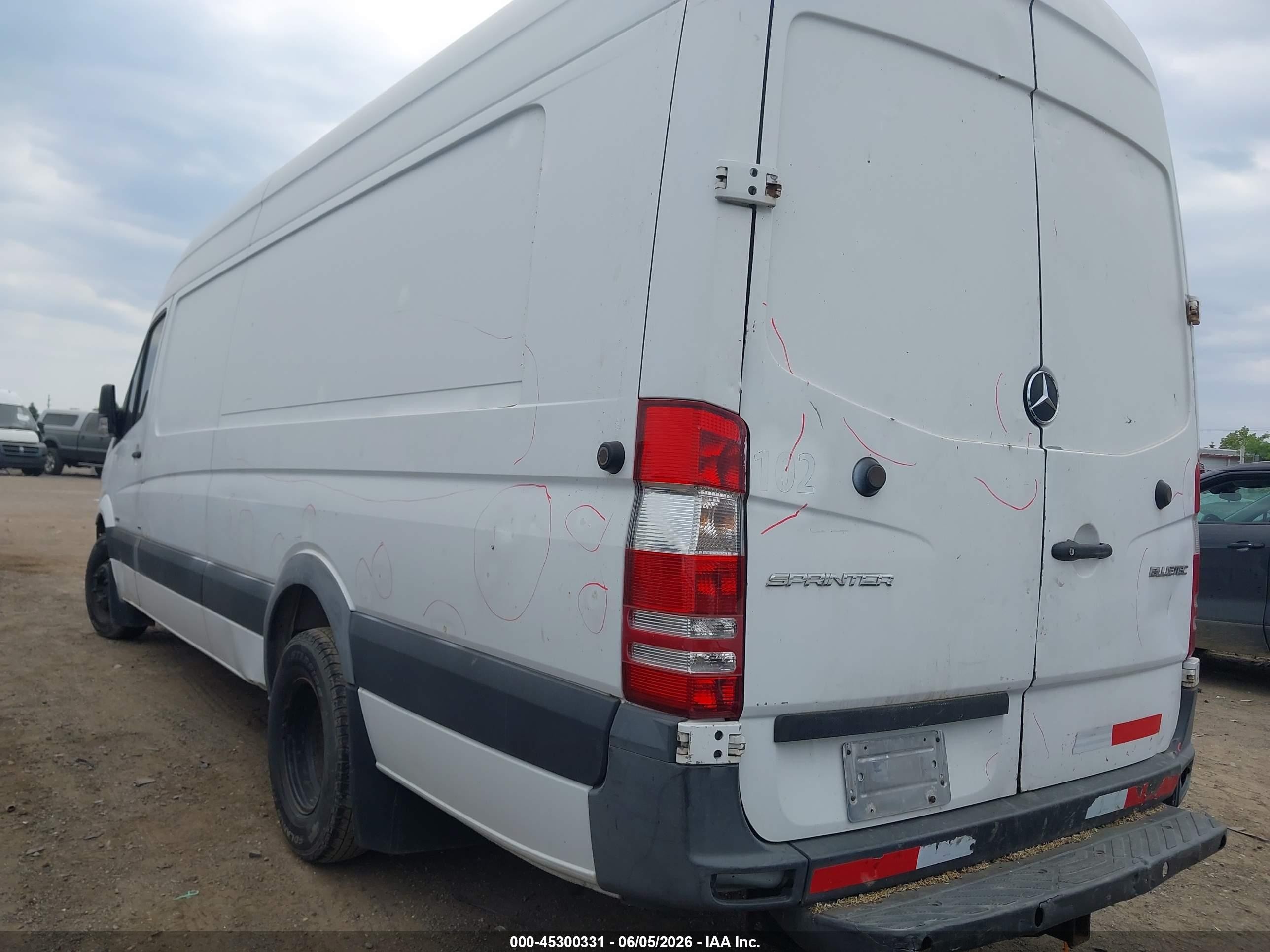 2015 Mercedes-benz Sprinter 3500 High  Roof White vin: WD3PF1DC1FP128815