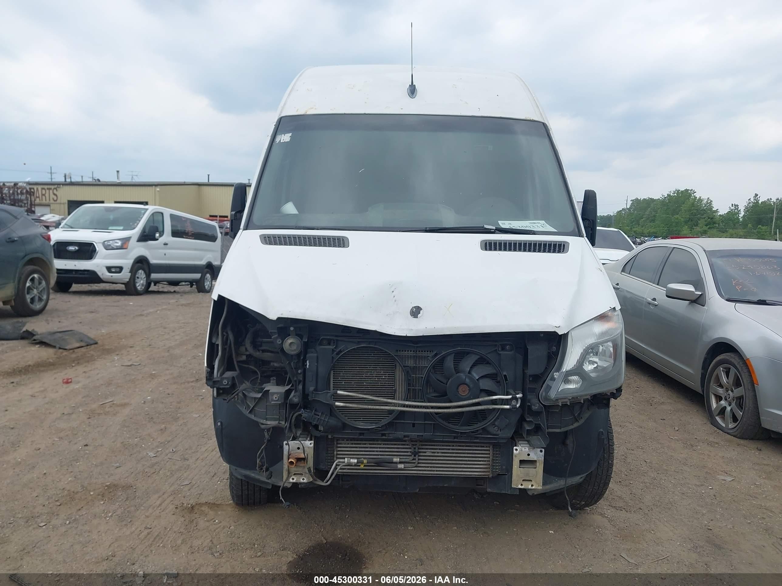 2015 Mercedes-benz Sprinter 3500 High  Roof White vin: WD3PF1DC1FP128815
