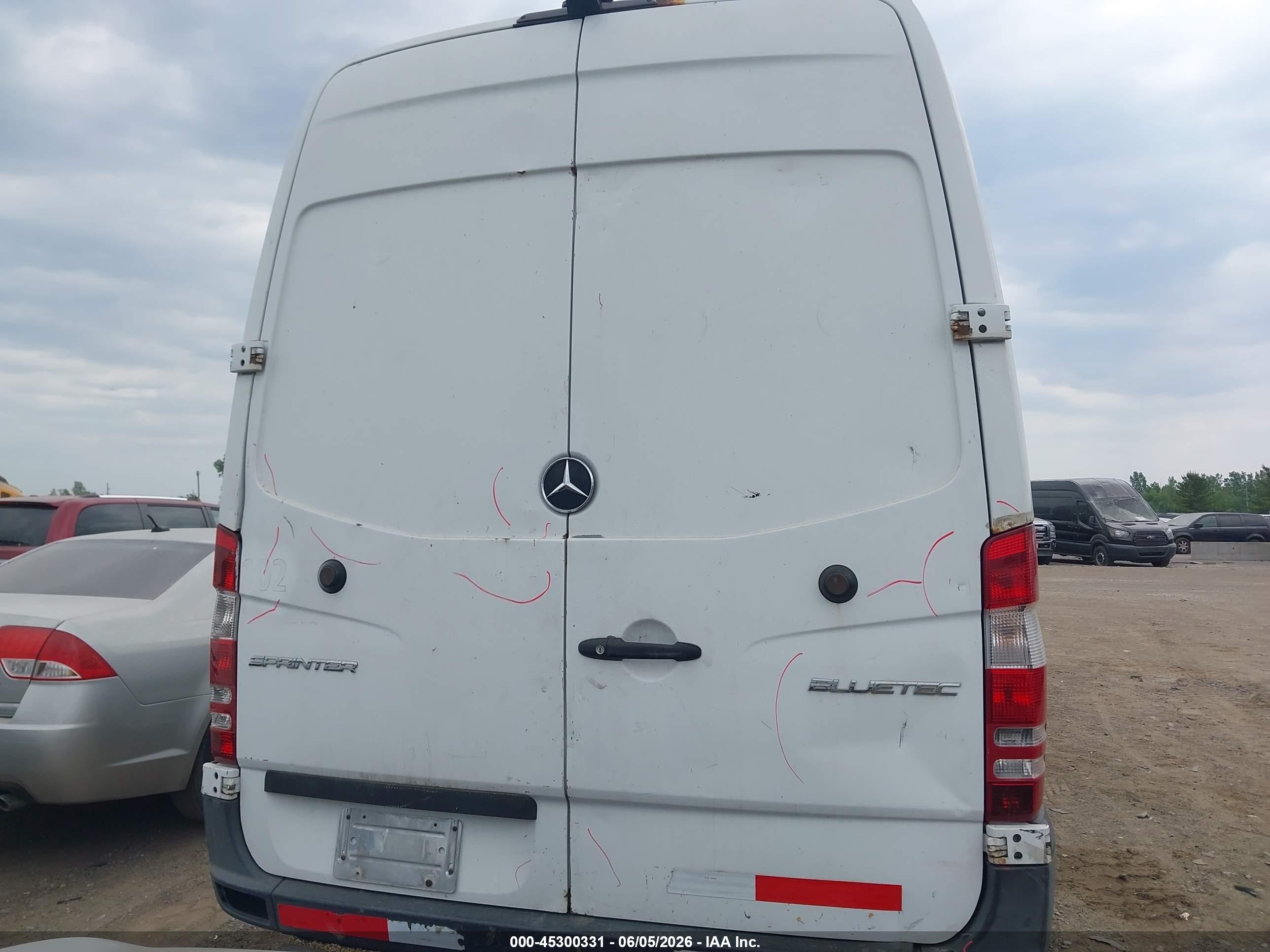 2015 Mercedes-benz Sprinter 3500 High  Roof White vin: WD3PF1DC1FP128815