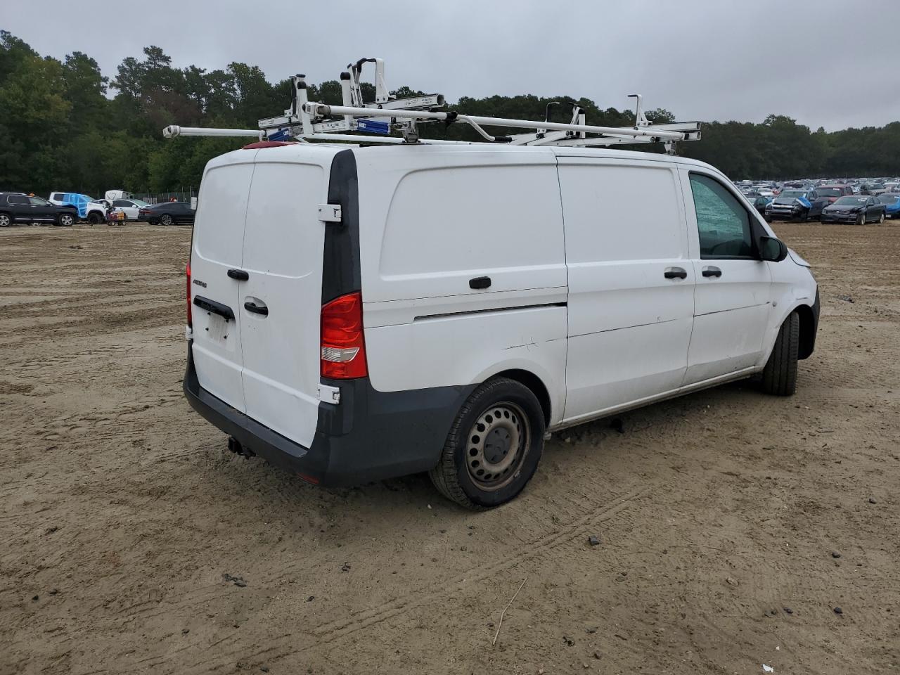 2018 Mercedes-benz Metris White vin: WD3PG2EA2J3450833
