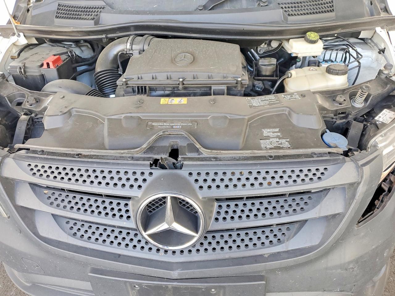 2017 Mercedes-benz Metris 447 (vs20) White vin: WD3PG2EA8H3303460