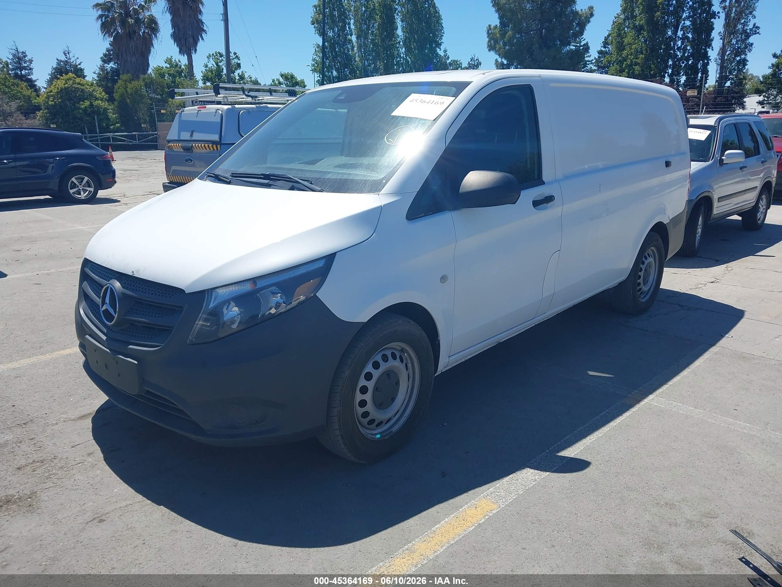 2019 Mercedes-benz Metris White vin: WD3PG2EA8K3590113