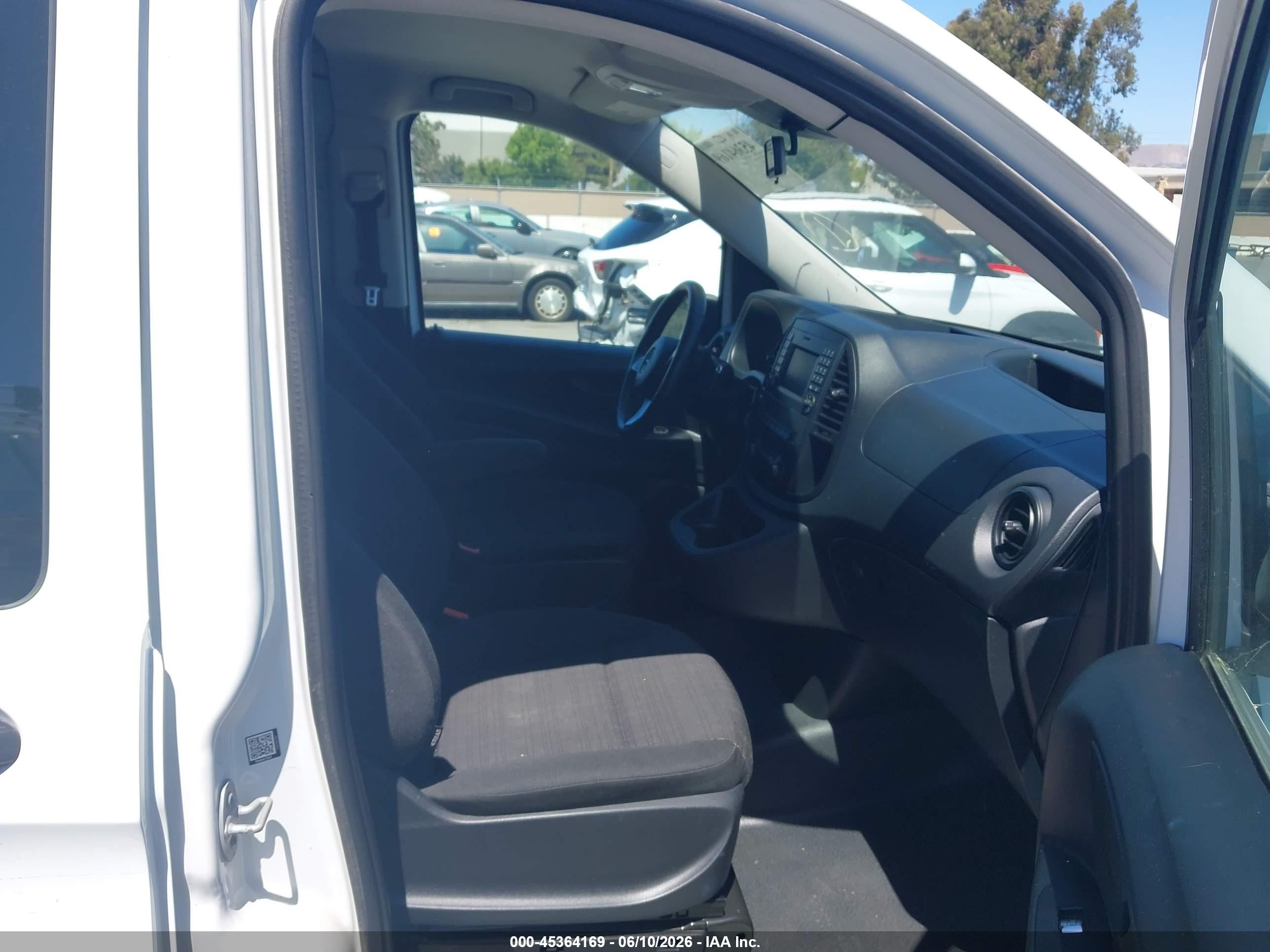 2019 Mercedes-benz Metris White vin: WD3PG2EA8K3590113