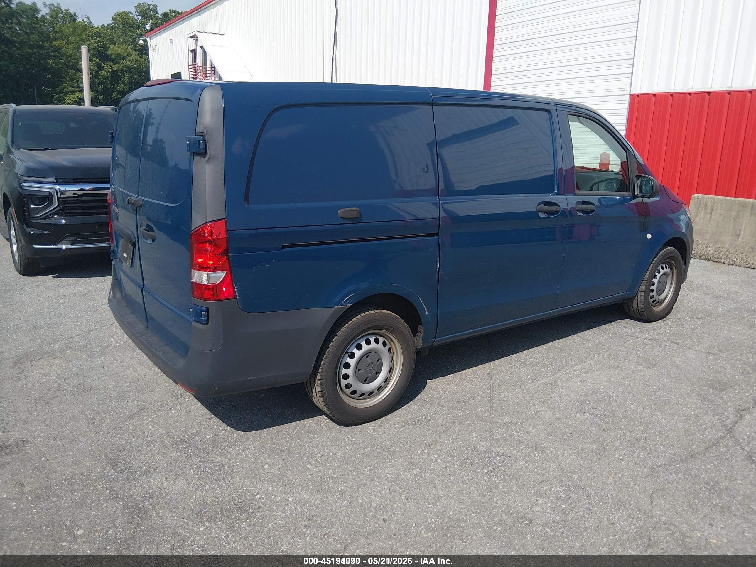 2018 Mercedes-benz Metris   Blue vin: WD3PG2EAXJ3478847