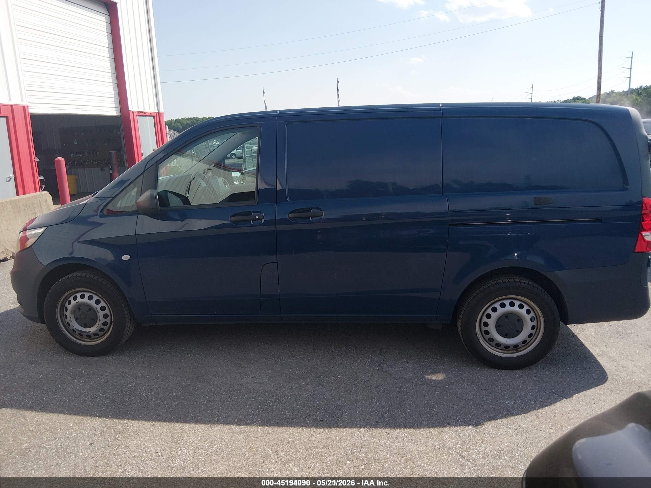 2018 Mercedes-benz Metris   Blue vin: WD3PG2EAXJ3478847