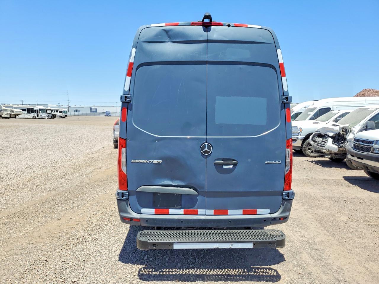2019 Mercedes-benz Sprinter 2500 Зеленый vin: WD4PF1CD6KP139602