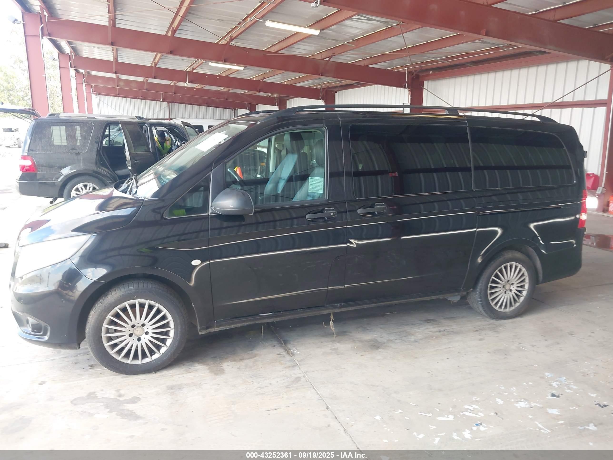 2018 Mercedes-benz Metris   Black vin: WD4PG2EE0J3342824