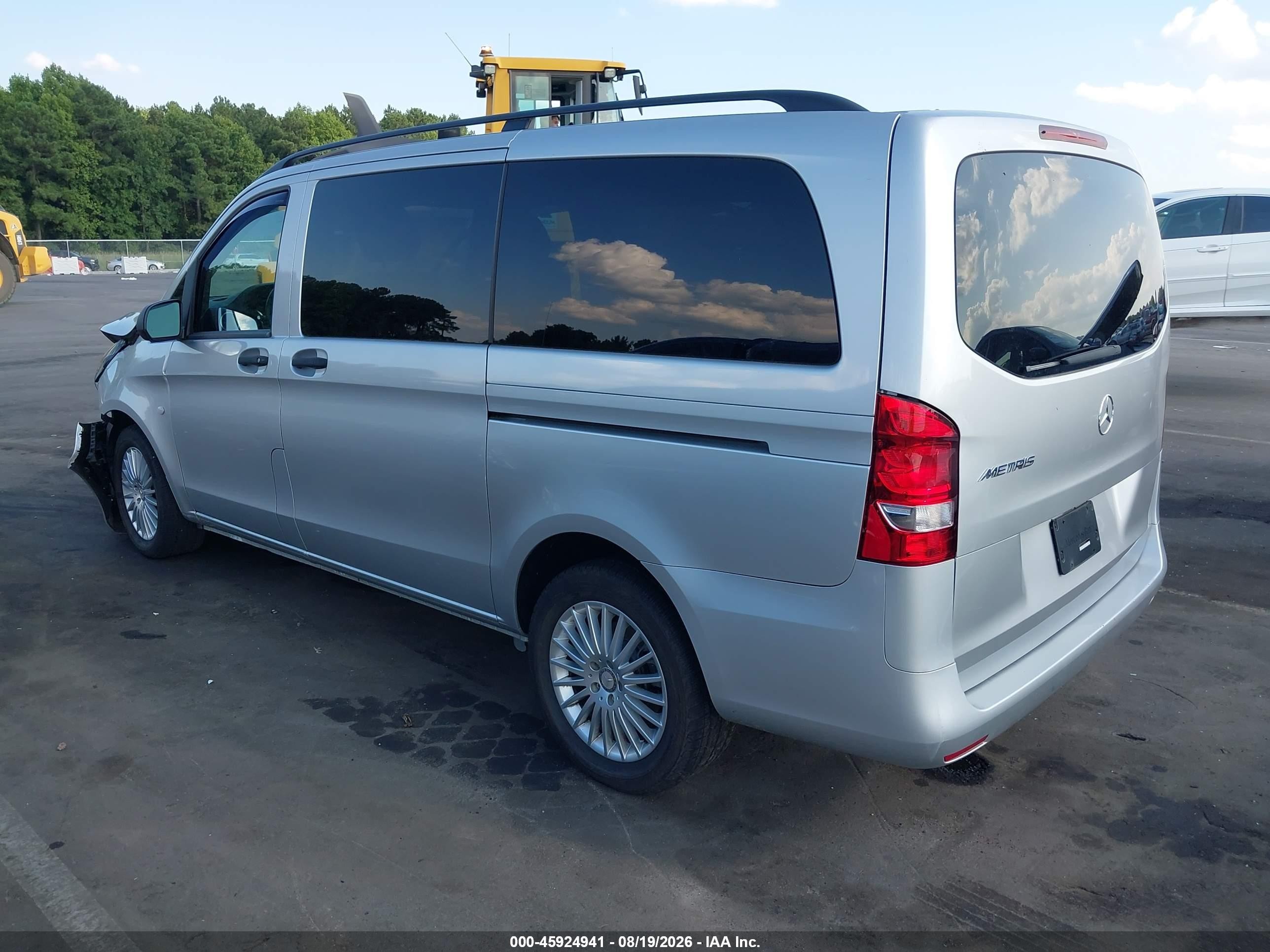 2018 Mercedes-benz Metris Серебряный vin: WD4PG2EE8J3394735