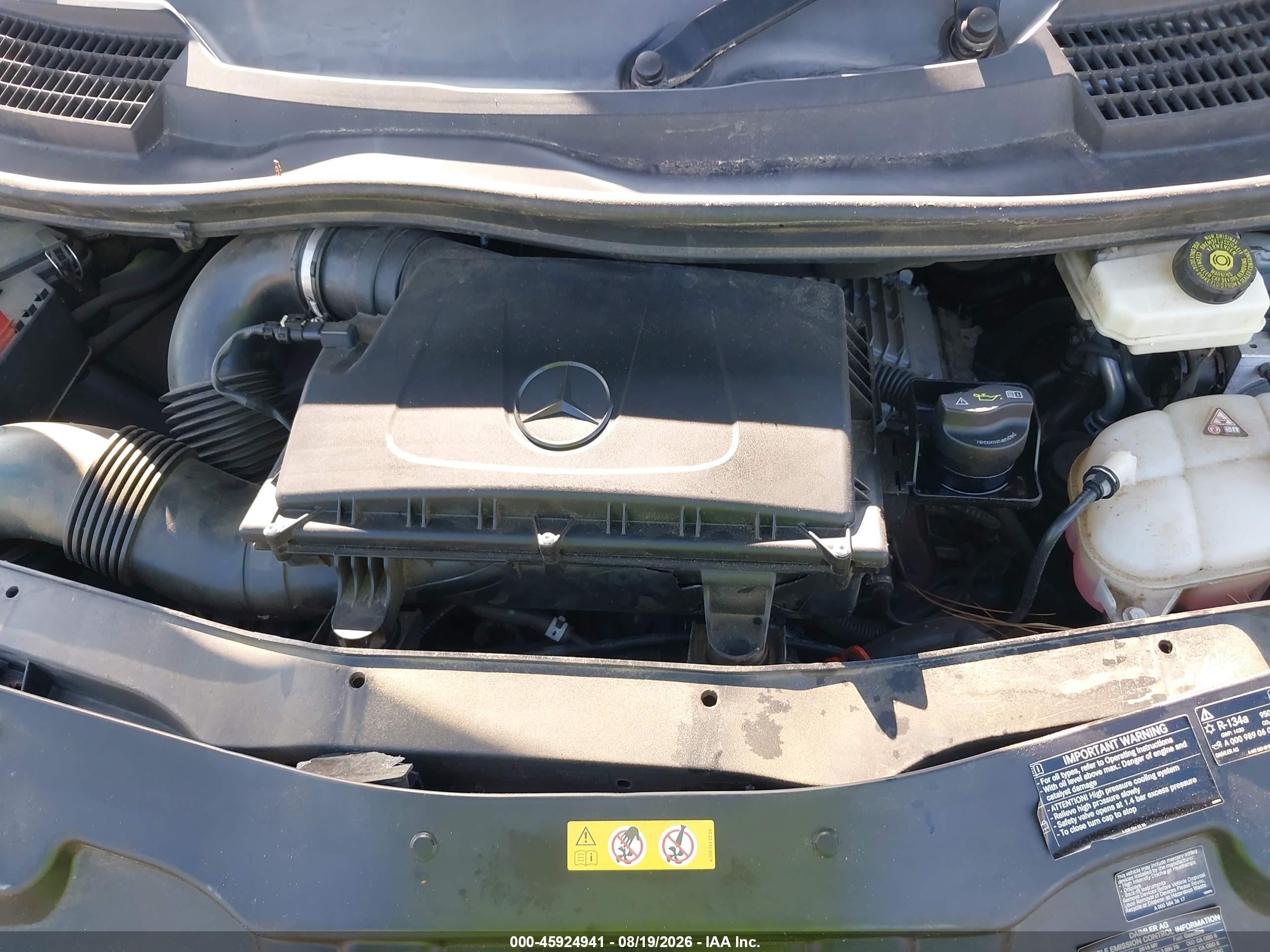 2018 Mercedes-benz Metris Серебряный vin: WD4PG2EE8J3394735
