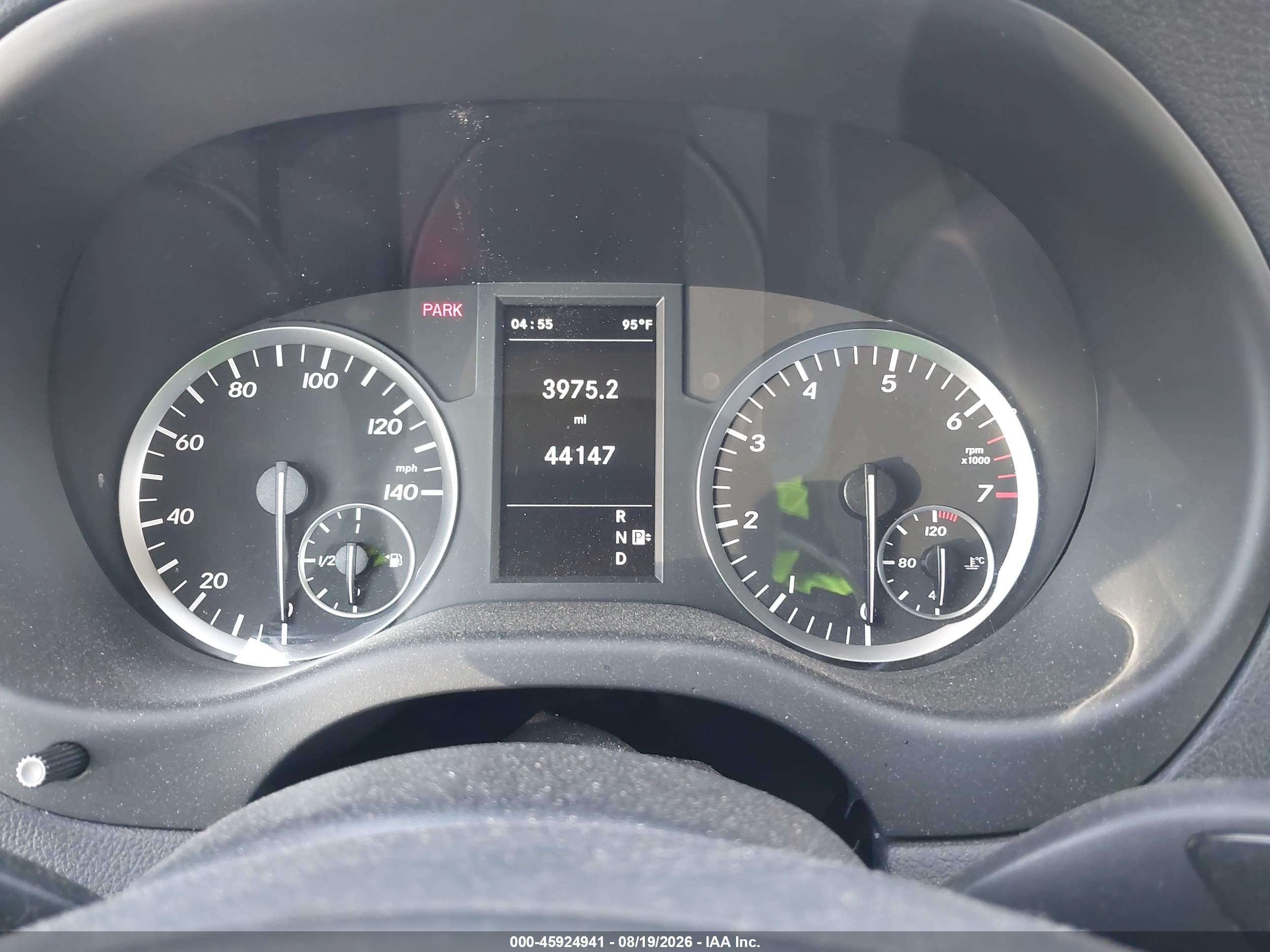 2018 Mercedes-benz Metris Серебряный vin: WD4PG2EE8J3394735