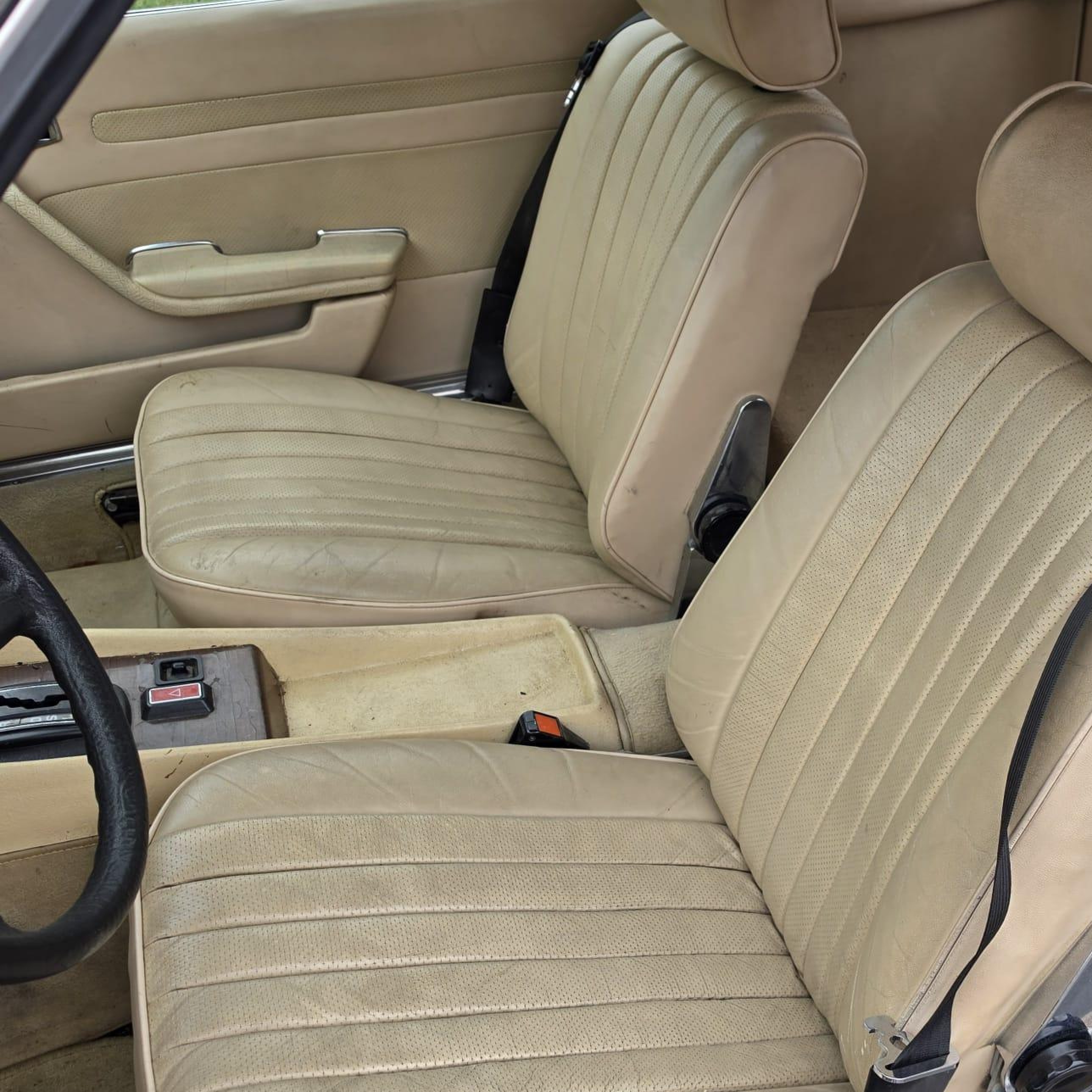 1981 Mercedes-benz 280 Series   Черный vin: WDB10704212007957