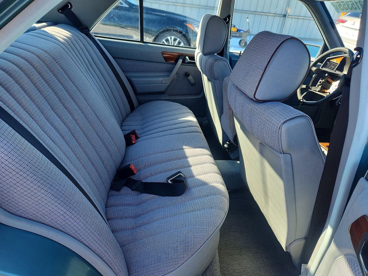 1985 Mercedes-benz 190 E Бирюзовый vin: WDB2010241A188921