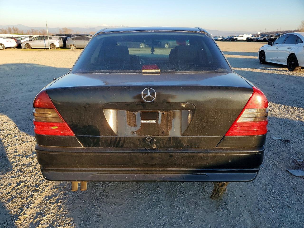 1999 Mercedes-benz C 230 Black vin: WDB2020221F233046