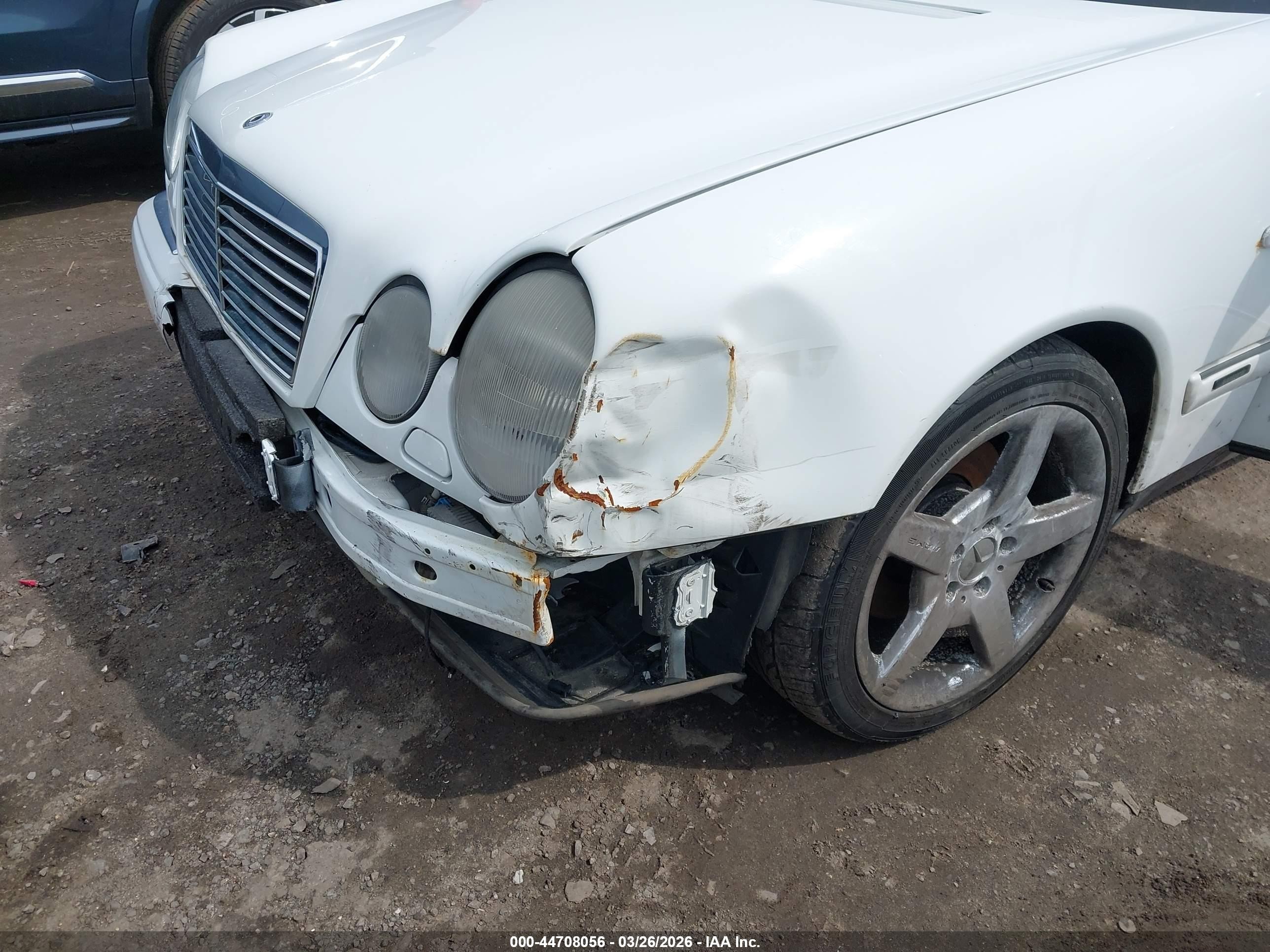 1998 Mercedes-benz E430   White vin: WDB2100702A625772