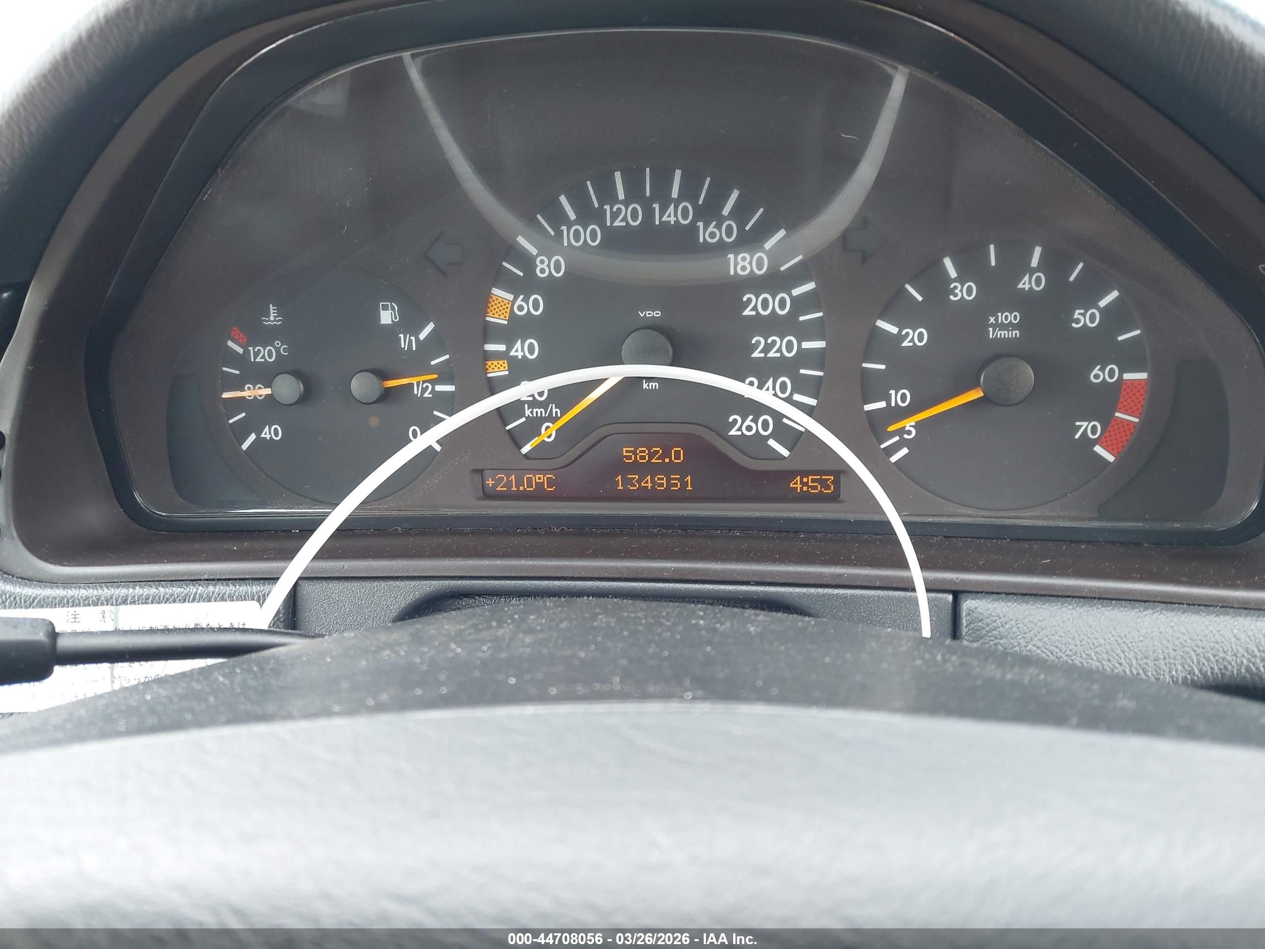 1998 Mercedes-benz E430   White vin: WDB2100702A625772