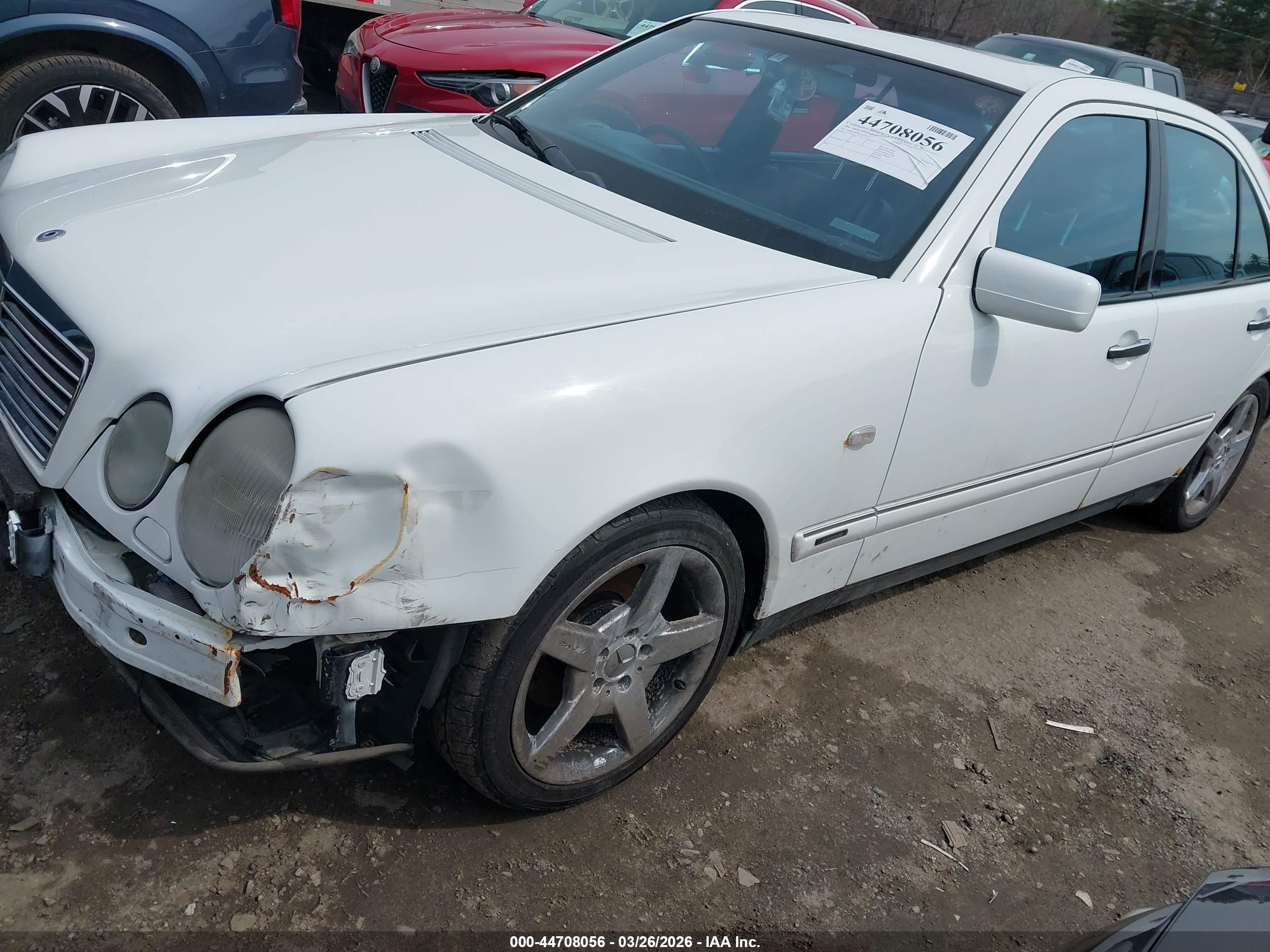 1998 Mercedes-benz E430   White vin: WDB2100702A625772