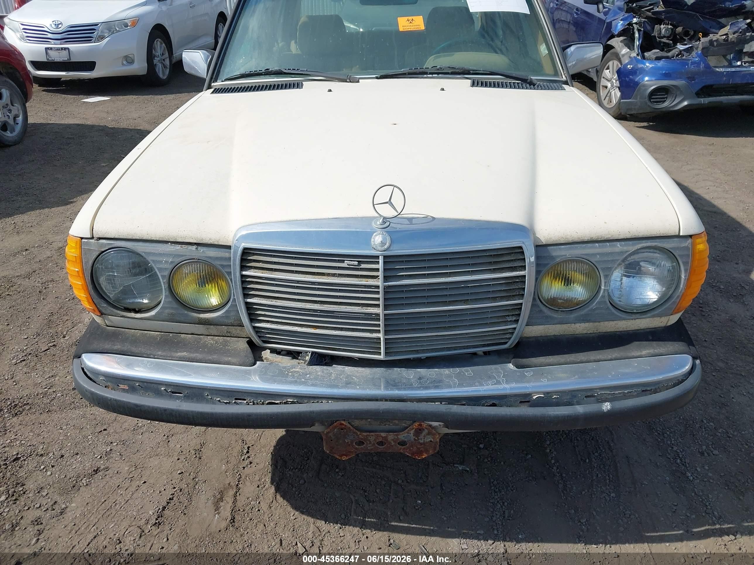 1983 Mercedes-benz 240 D Beige vin: WDBAB23A0DB390329