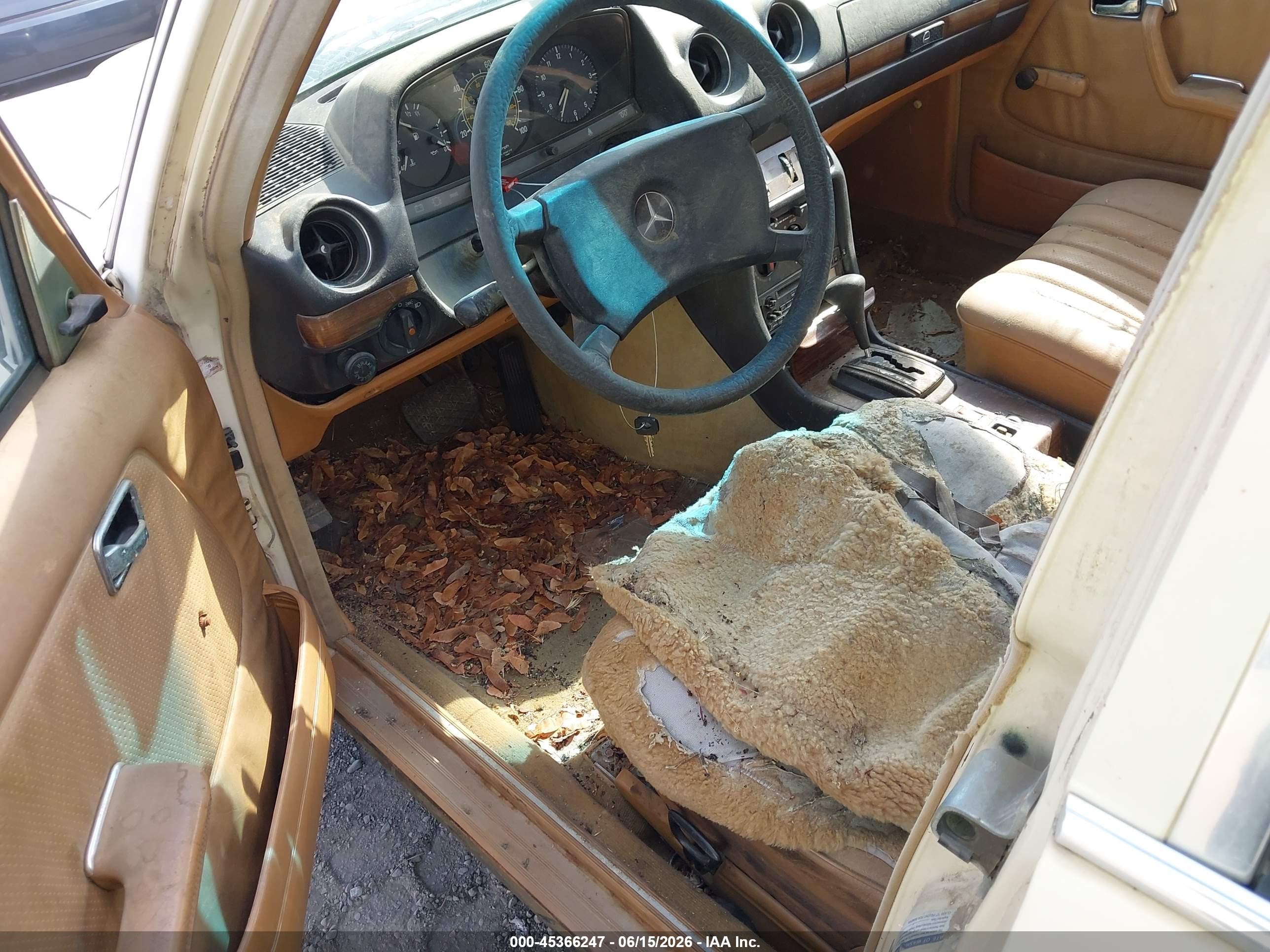 1983 Mercedes-benz 240 D Beige vin: WDBAB23A0DB390329