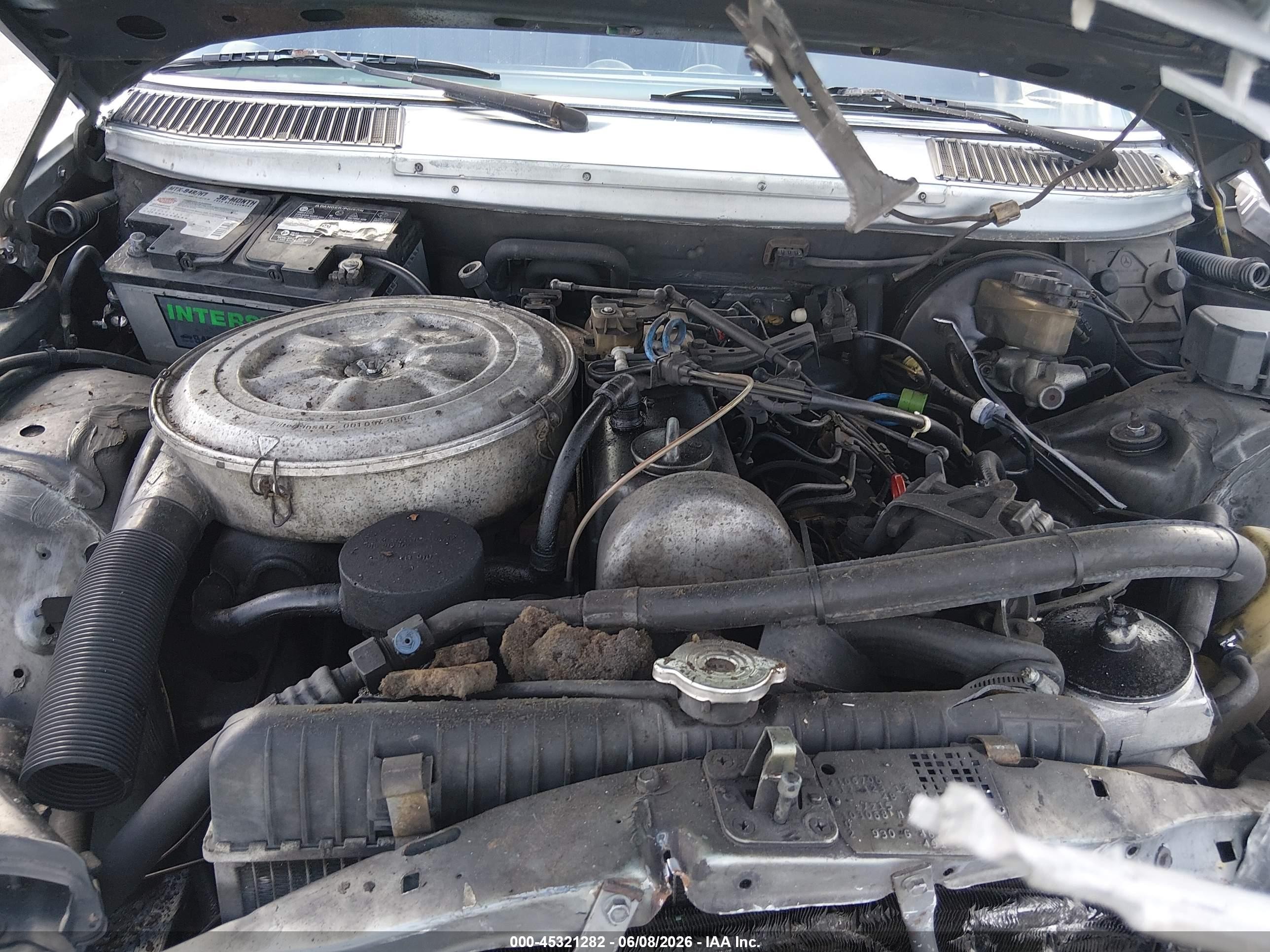 1982 Mercedes-benz 240 D Серый vin: WDBAB23A2CB338375