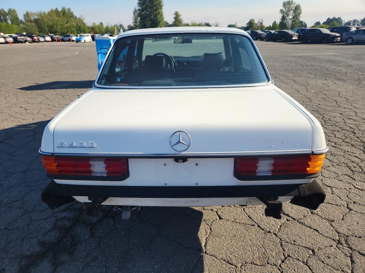 1982 Mercedes-benz 240 D White vin: WDBAB23A7CB307686