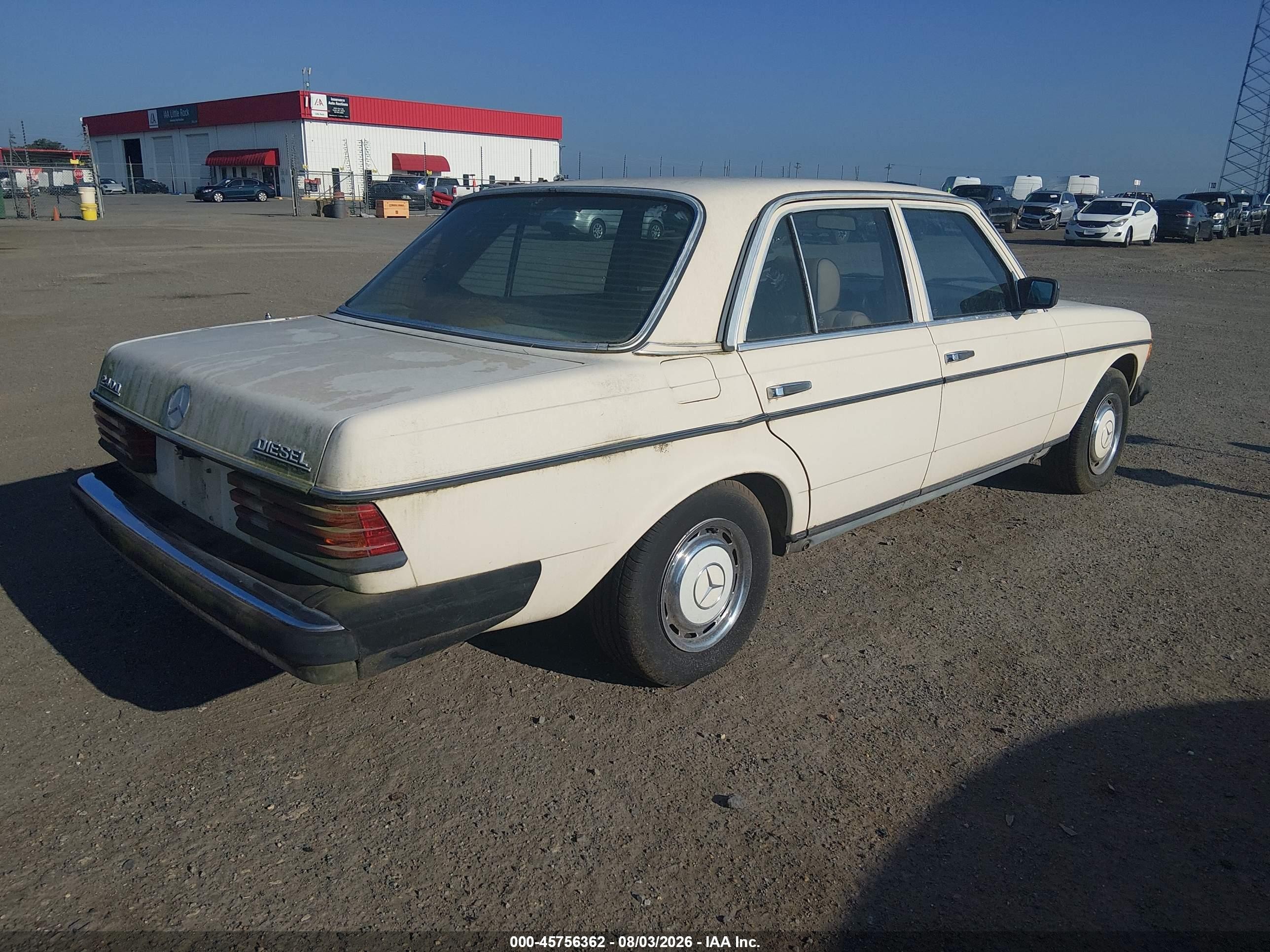 1983 Mercedes-benz 240 D White vin: WDBAB23A9DB407032