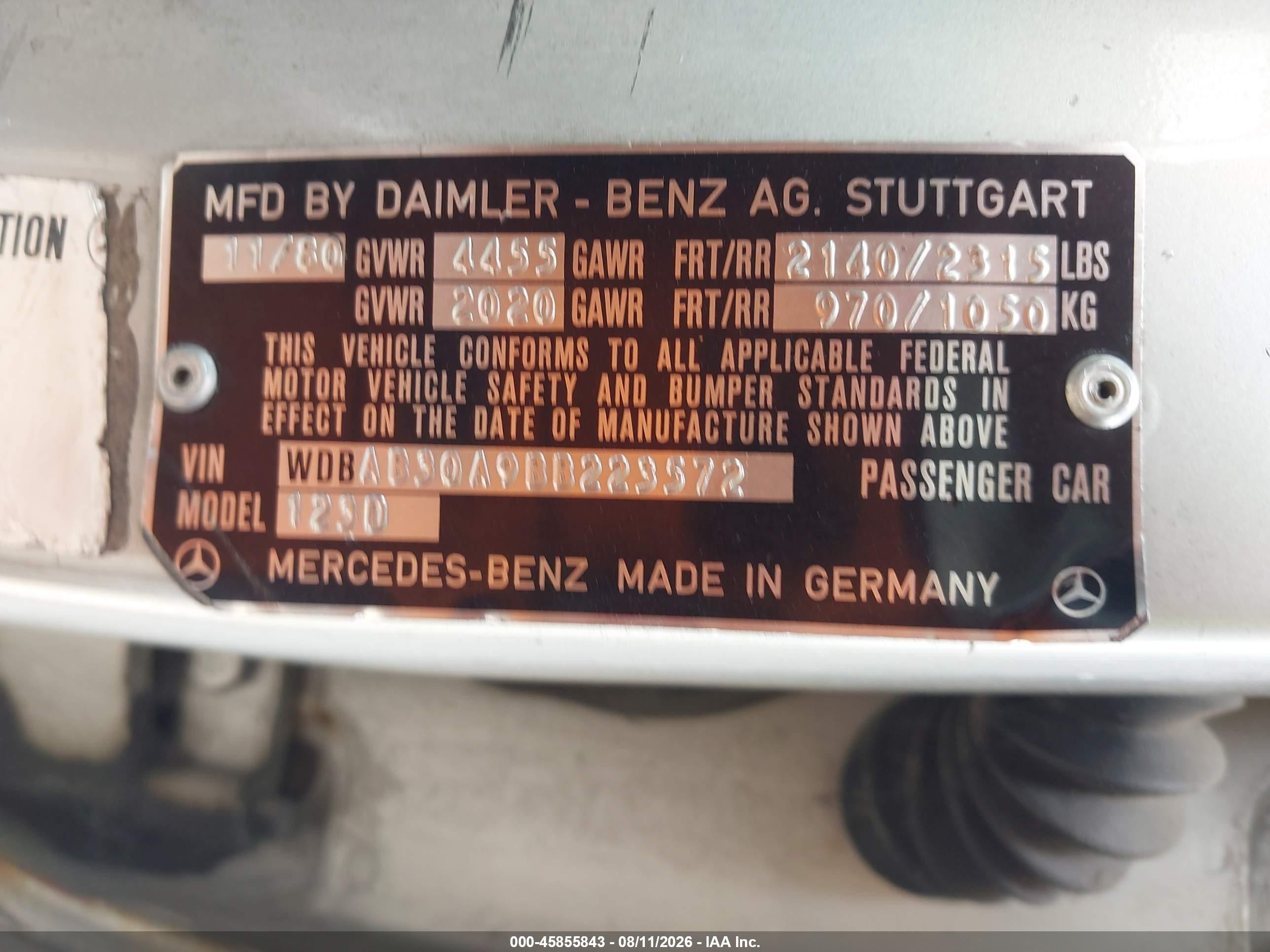 1981 Mercedes-benz 300 D Серебряный vin: WDBAB30A9BB223572