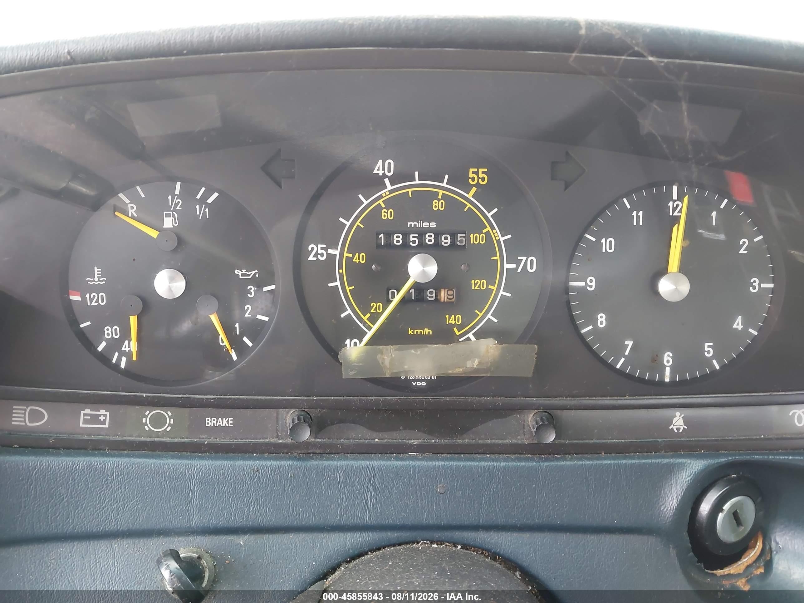 1981 Mercedes-benz 300 D Серебряный vin: WDBAB30A9BB223572