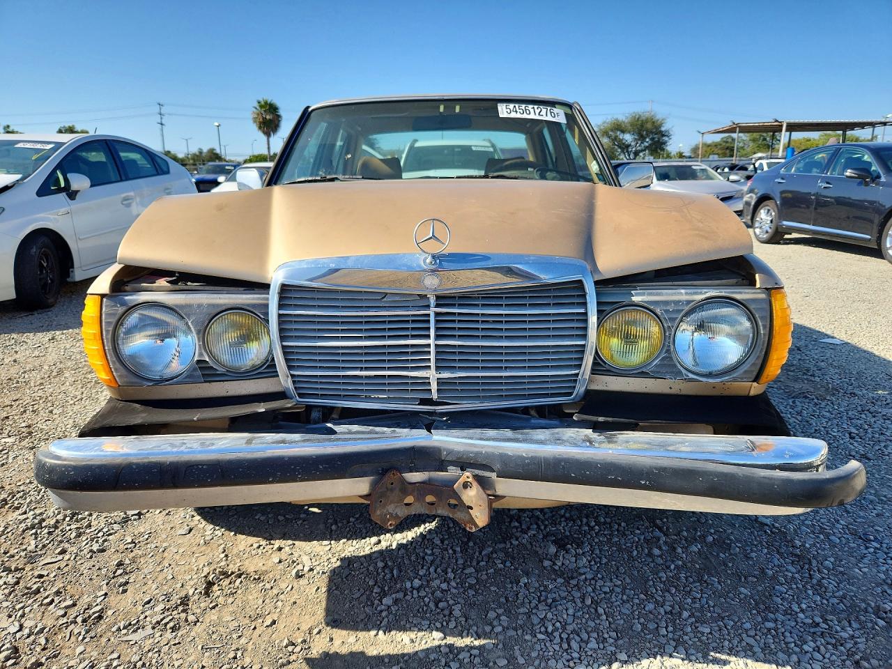 1984 Mercedes-benz 300 Dt Gold vin: WDBAB33A0EA036243