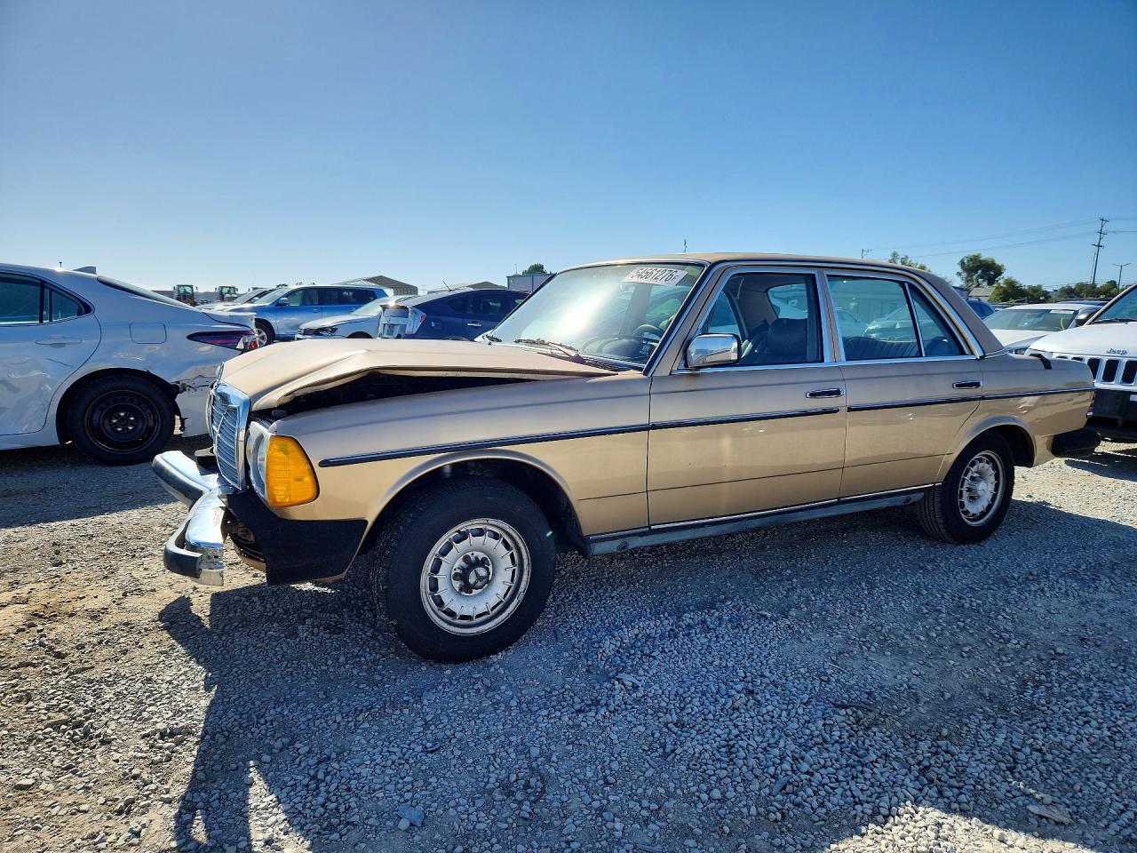 1984 Mercedes-benz 300 Dt Gold vin: WDBAB33A0EA036243