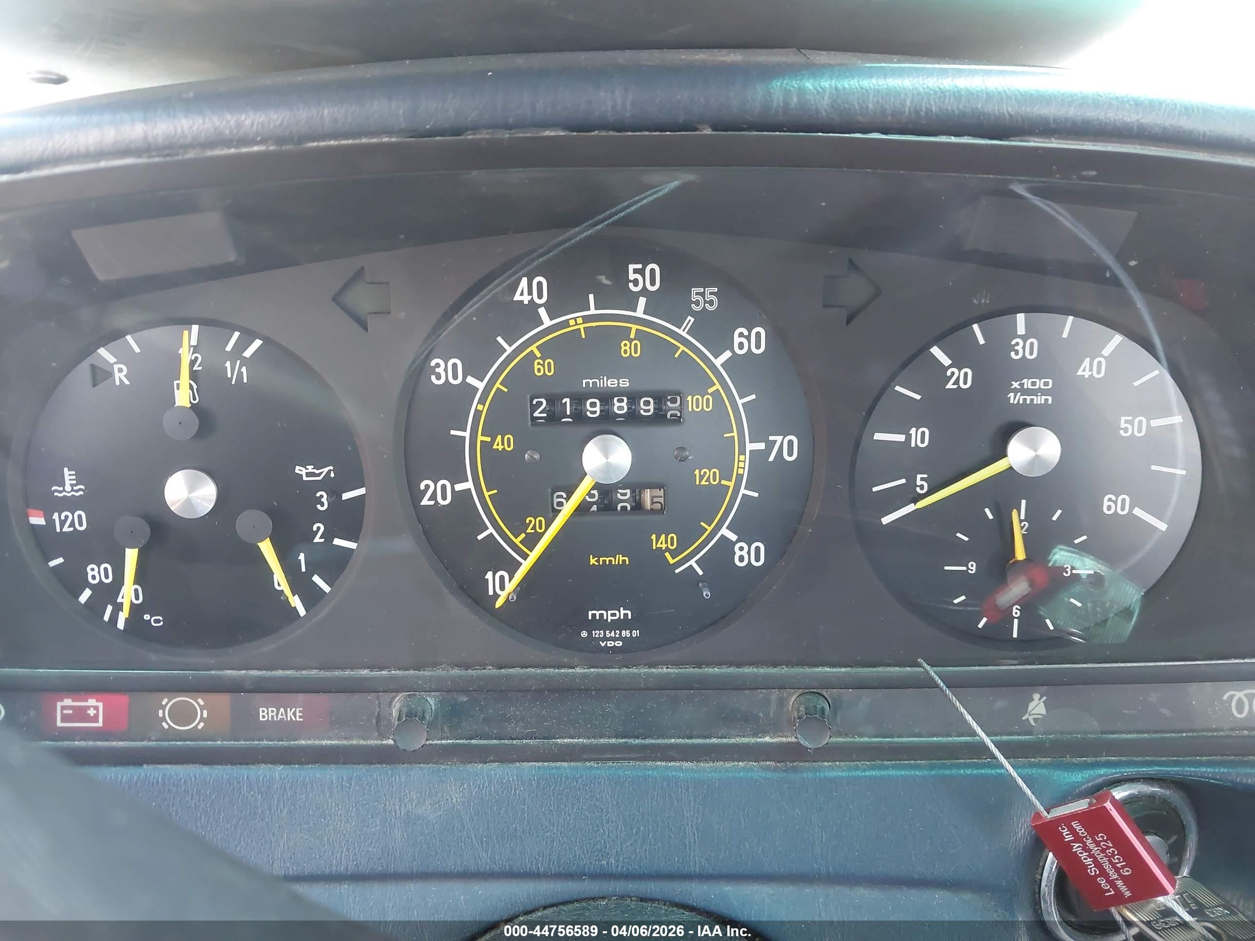 1982 Mercedes-benz 300 Dt Blue vin: WDBAB33A1CB013125