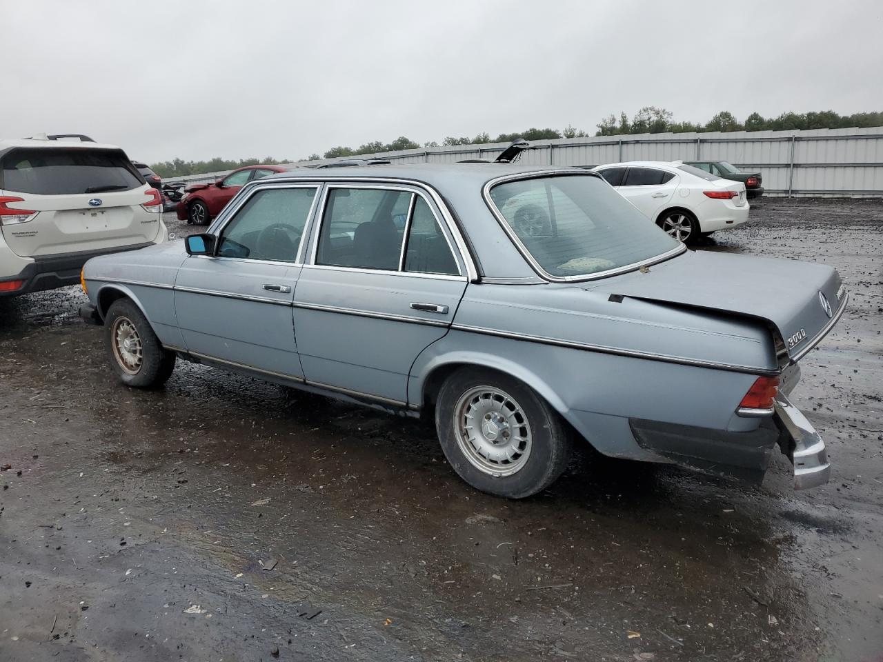 1984 Mercedes-benz 300 Dt Серый vin: WDBAB33A2EA141026