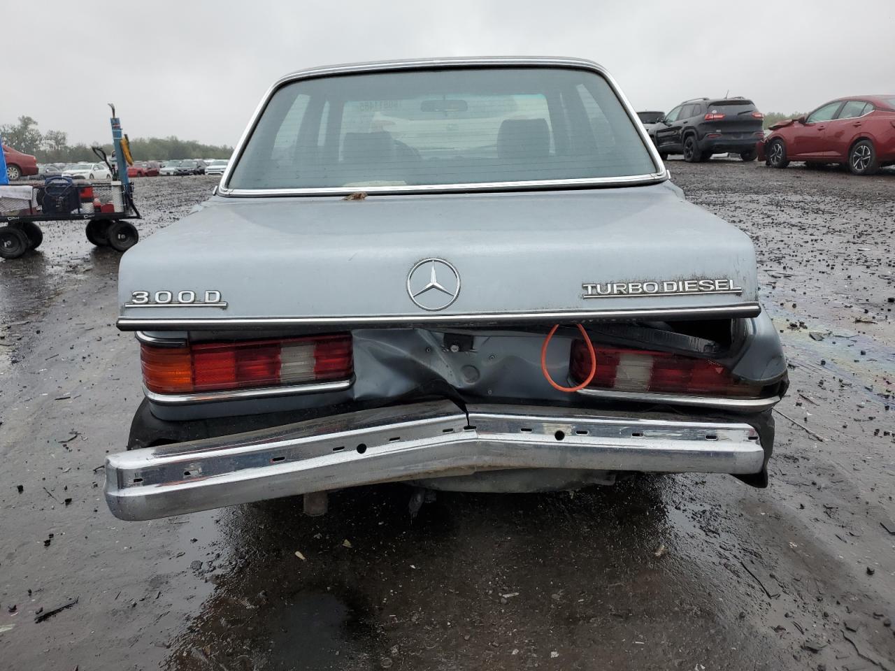 1984 Mercedes-benz 300 Dt Серый vin: WDBAB33A2EA141026