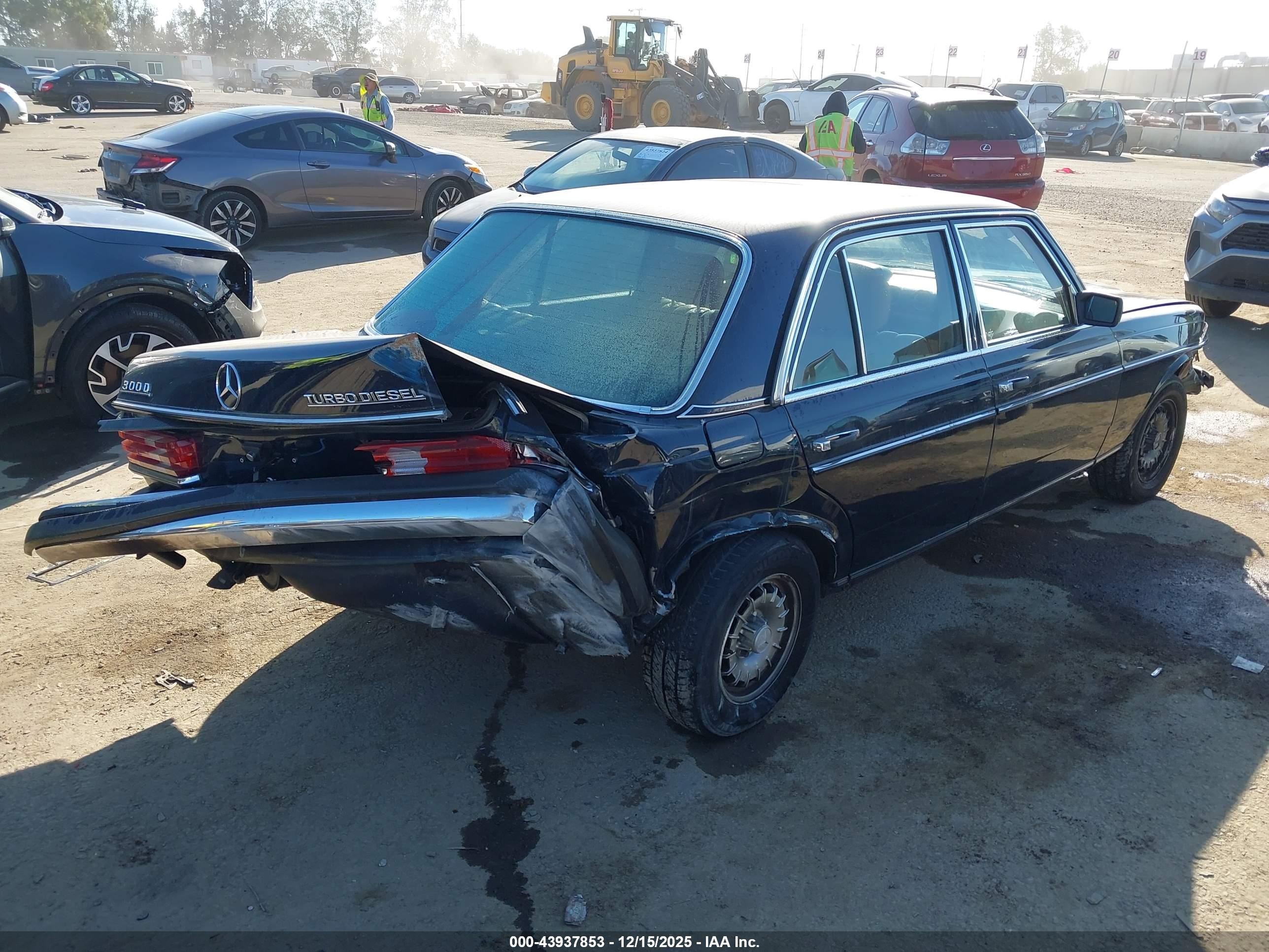 1982 Mercedes-benz 300 Dt Dark Blue vin: WDBAB33A4CB005066