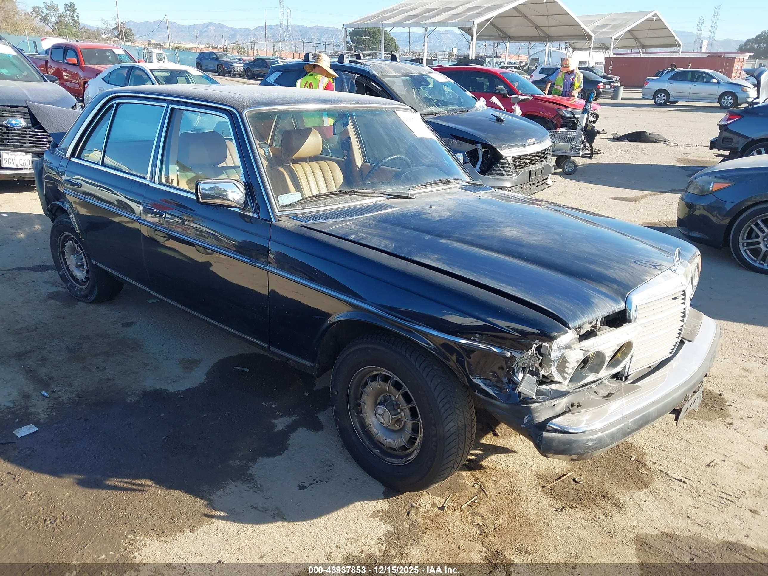 1982 Mercedes-benz 300 Dt Dark Blue vin: WDBAB33A4CB005066