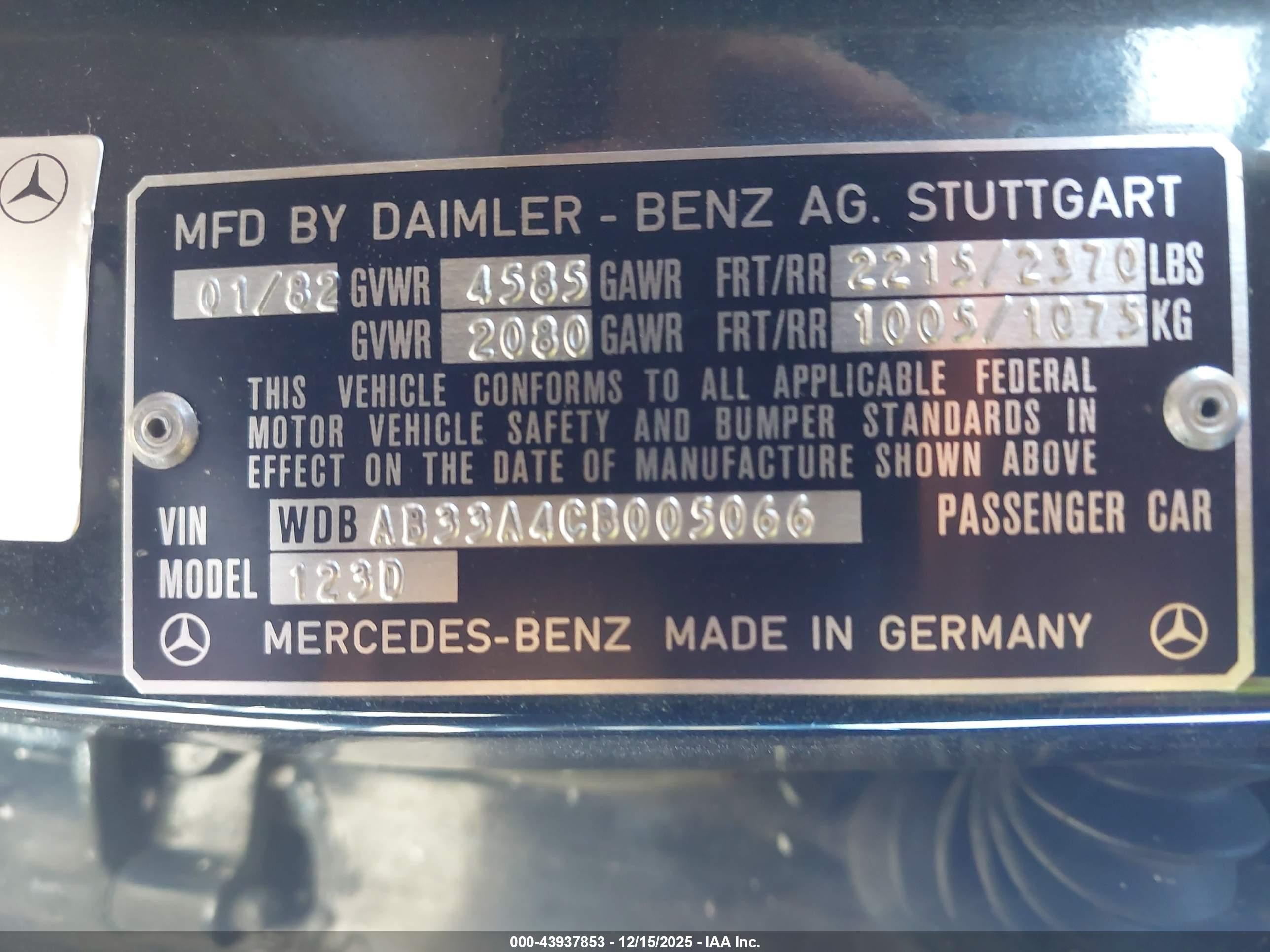 1982 Mercedes-benz 300 Dt Dark Blue vin: WDBAB33A4CB005066