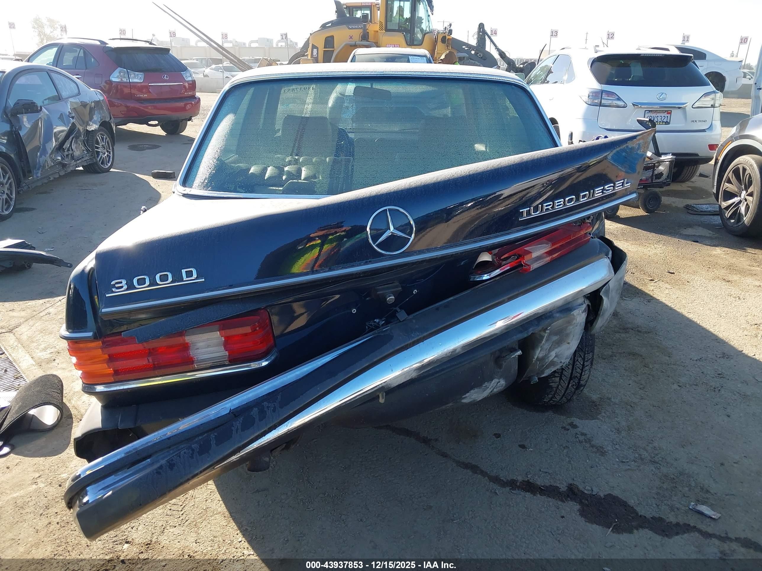 1982 Mercedes-benz 300 Dt Dark Blue vin: WDBAB33A4CB005066