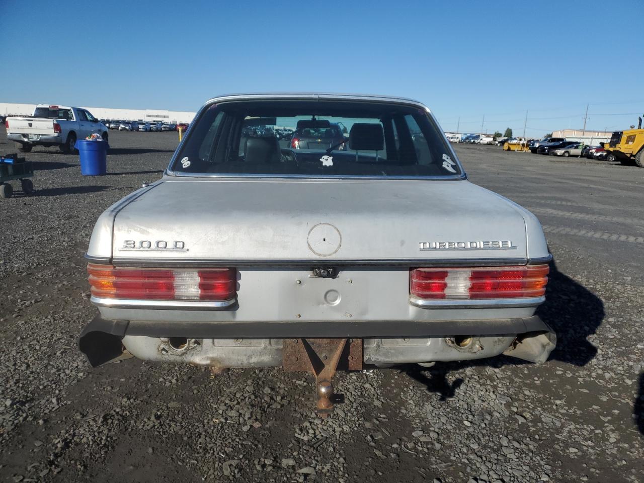 1983 Mercedes-benz 300 Dt Silver vin: WDBAB33A5DB024470