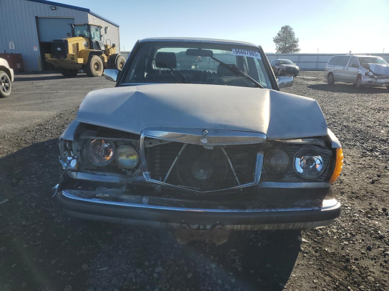 1983 Mercedes-benz 300 Dt Silver vin: WDBAB33A5DB024470