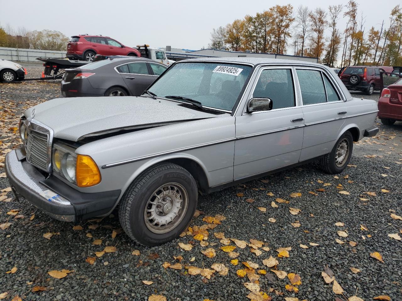 1984 Mercedes-benz 300 Dt Серебряный vin: WDBAB33A5EA054222