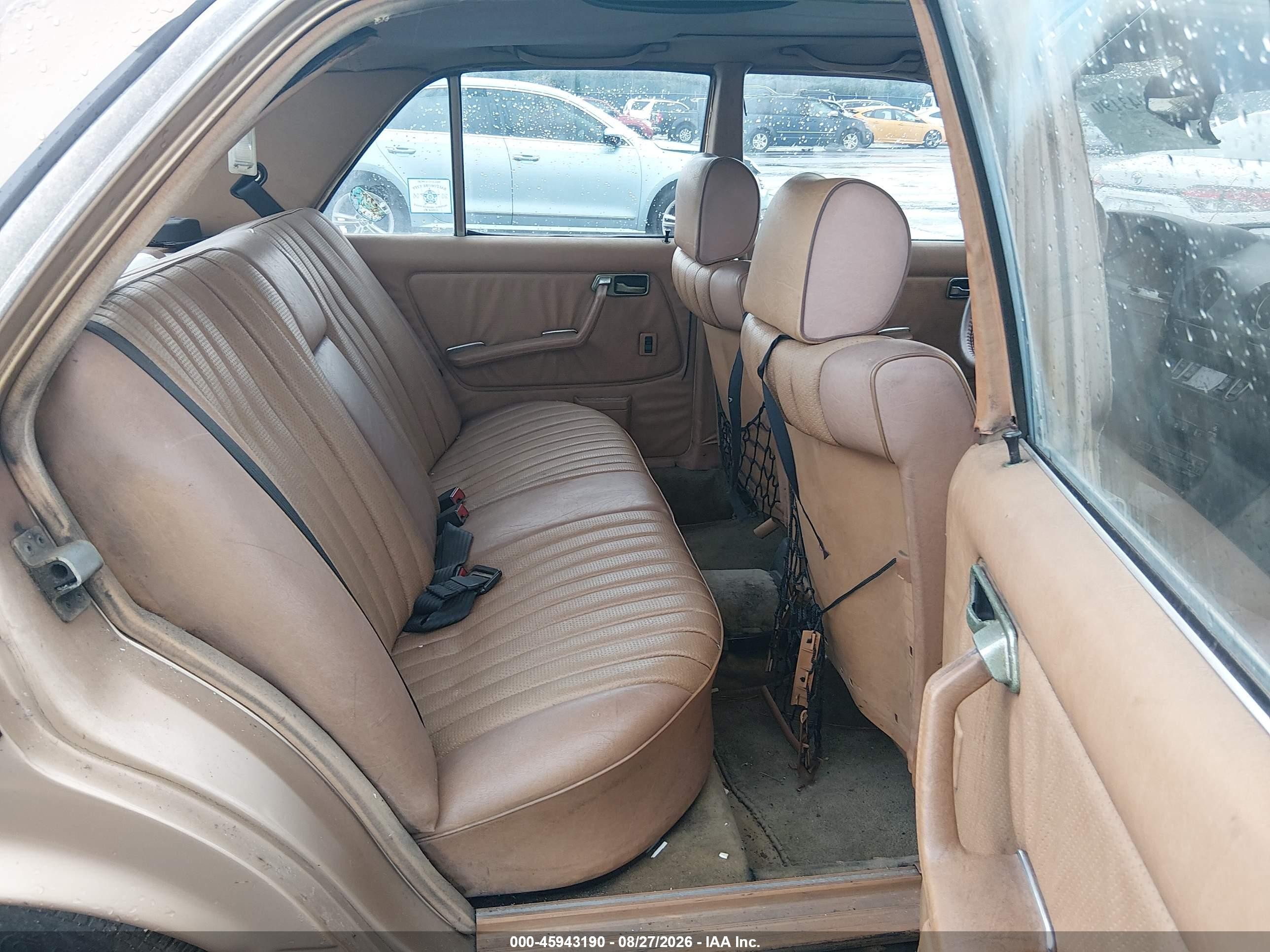 1984 Mercedes-benz 300 Dt Золотой vin: WDBAB33A5EA143286