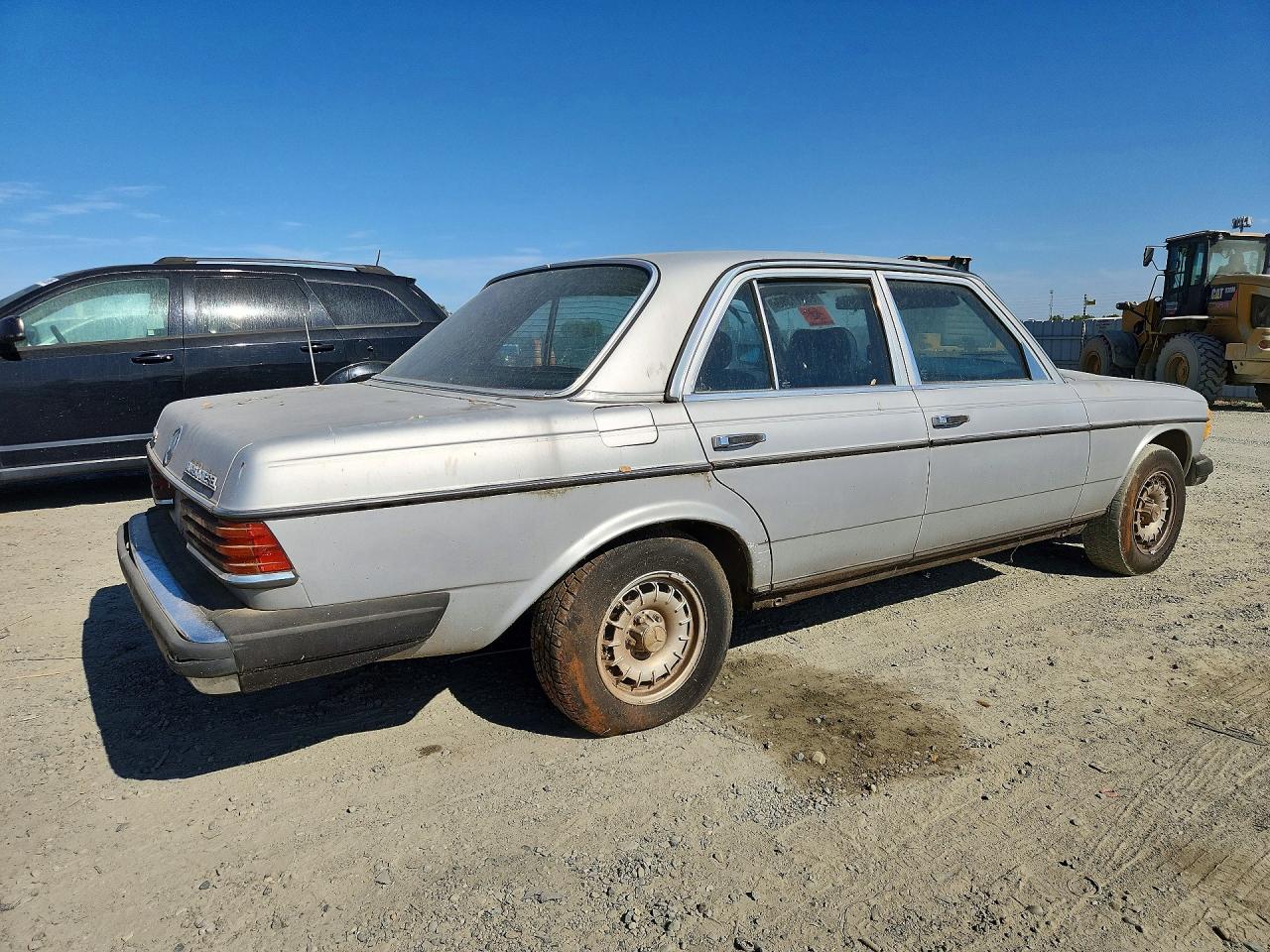 1982 Mercedes-benz 300 D Silver vin: WDBAB33A6CB004307