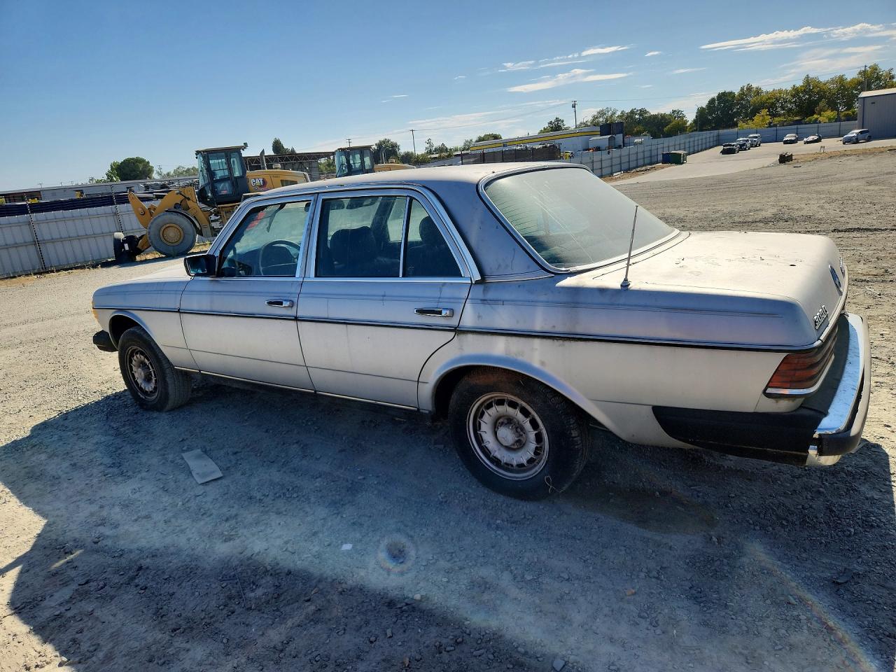 1982 Mercedes-benz 300 D Silver vin: WDBAB33A6CB004307