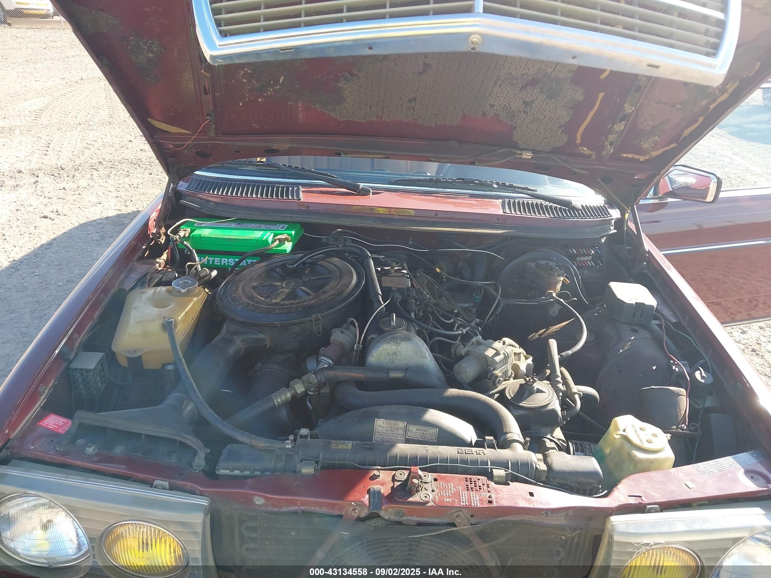 1983 Mercedes-benz 300 Dt Dark Brown vin: WDBAB33A6DB015759